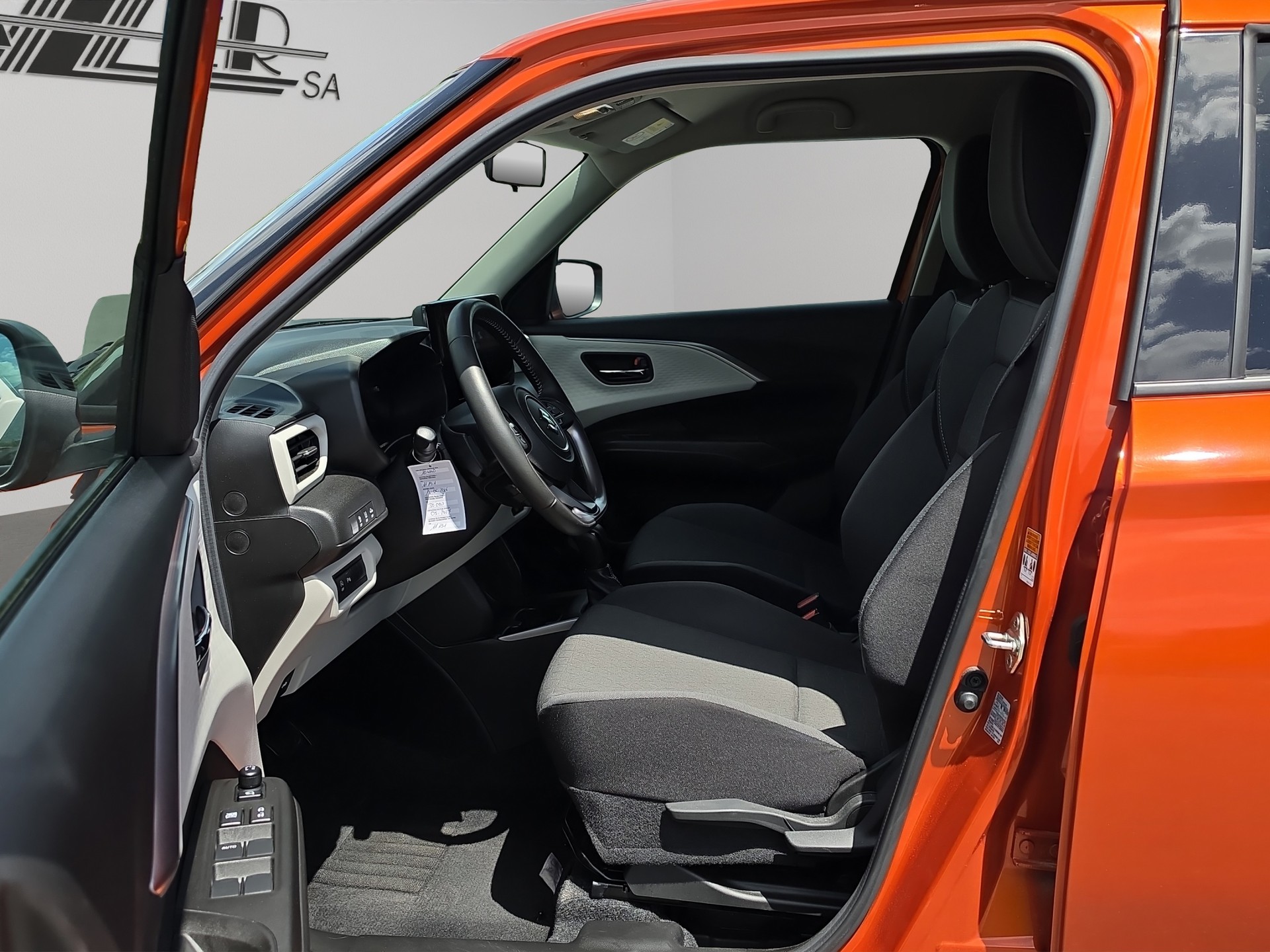 SUZUKI 1.2 Compact Top Hybrid-image-7