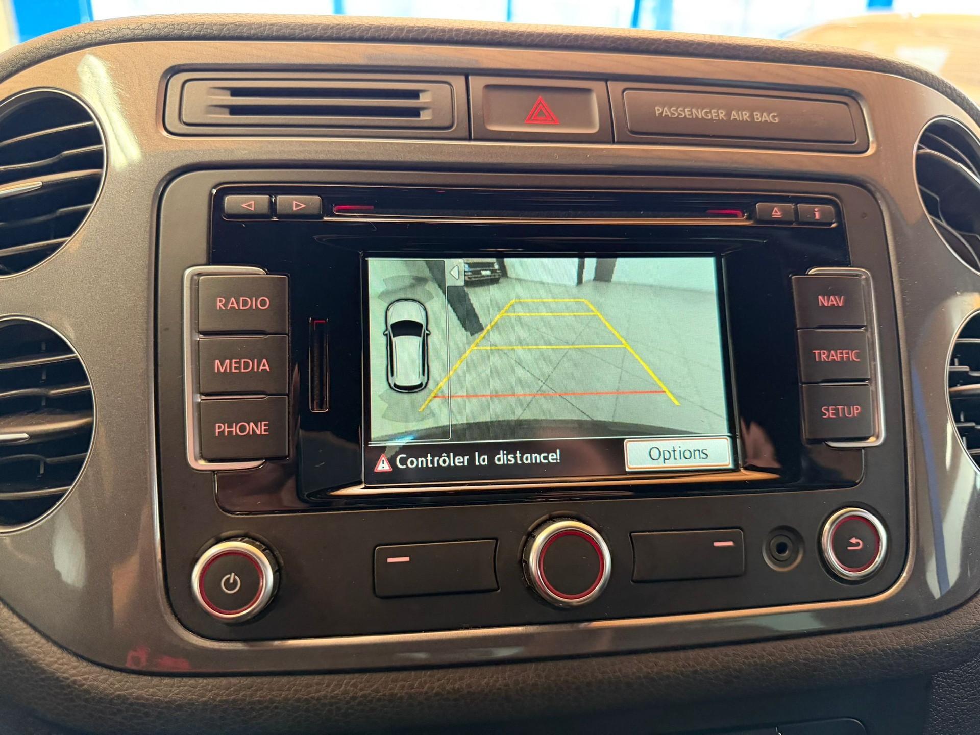 VW Tiguan 2.0 TSI R-Line Design 4Motion DSG-image-12