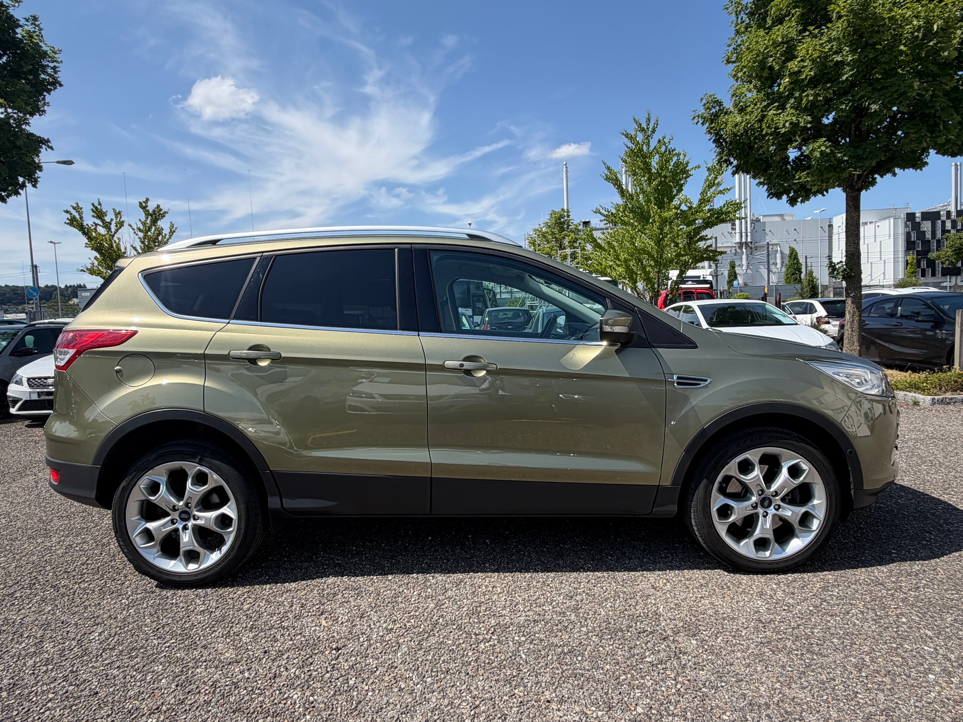 FORD Kuga 1.6 SCTi Titanium 4WD Automatic-showroom-element-3