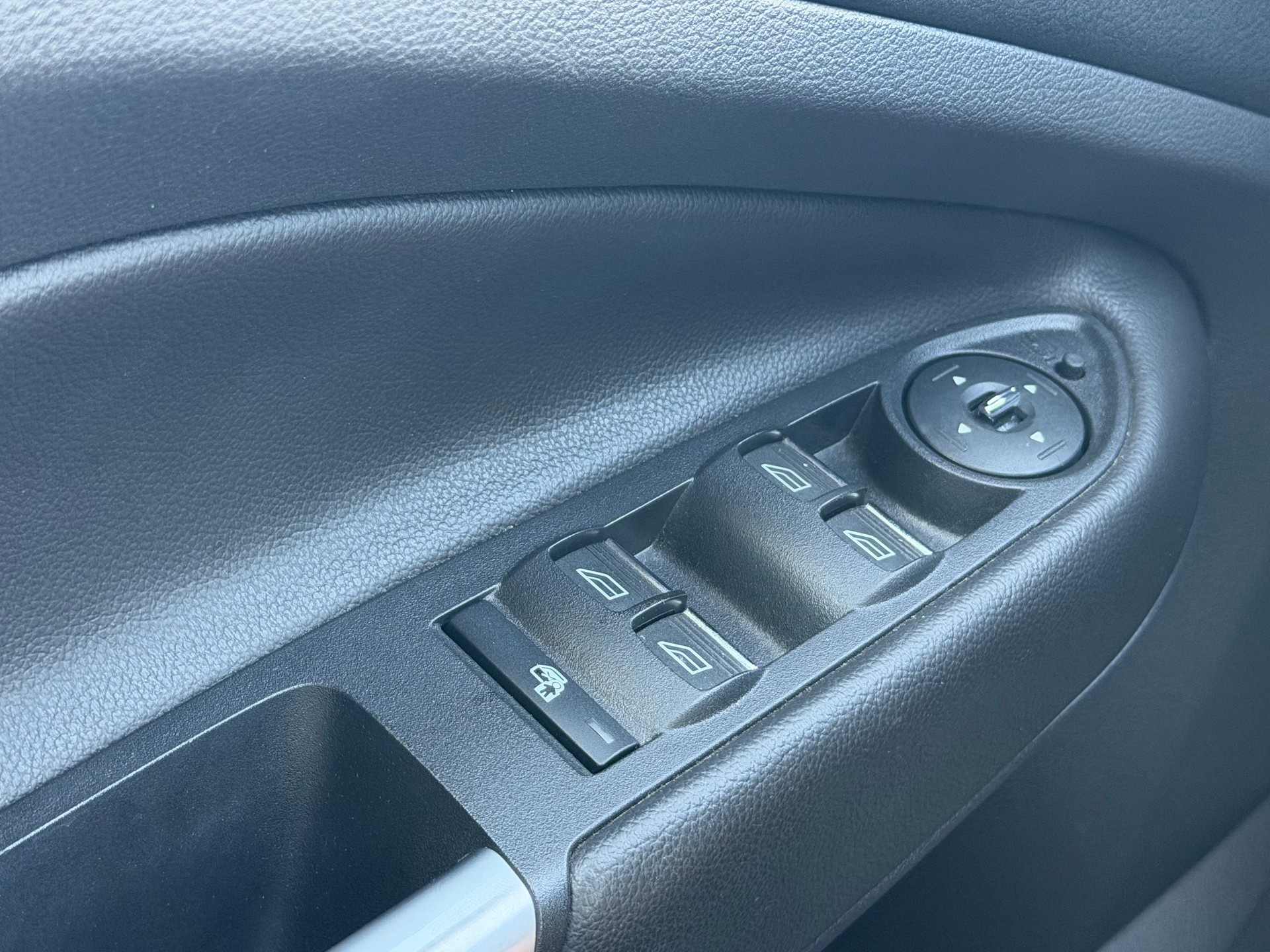 FORD Kuga 1.6 SCTi Titanium 4WD Automatic-image-15
