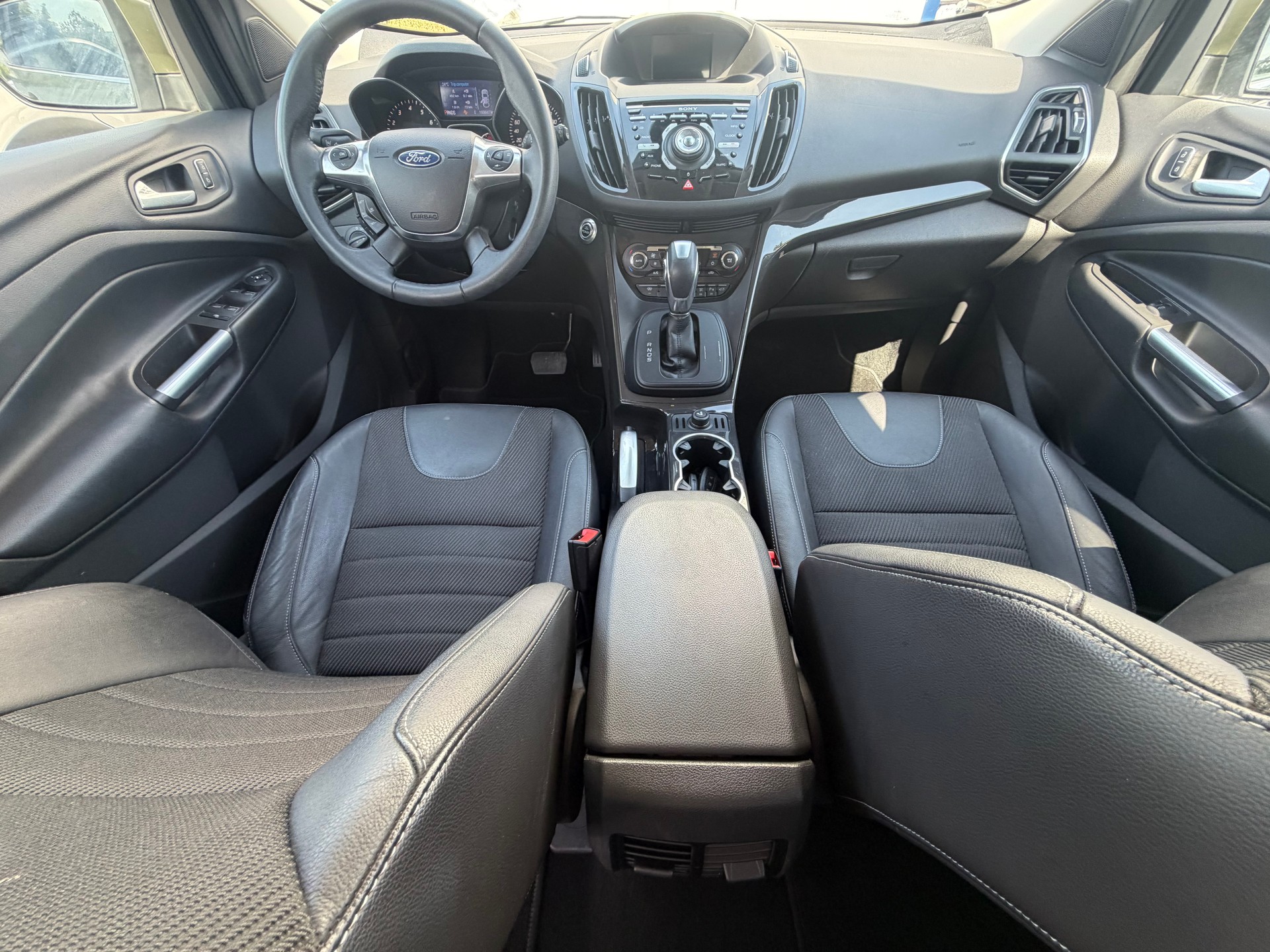 FORD Kuga 1.6 SCTi Titanium 4WD Automatic-image-10