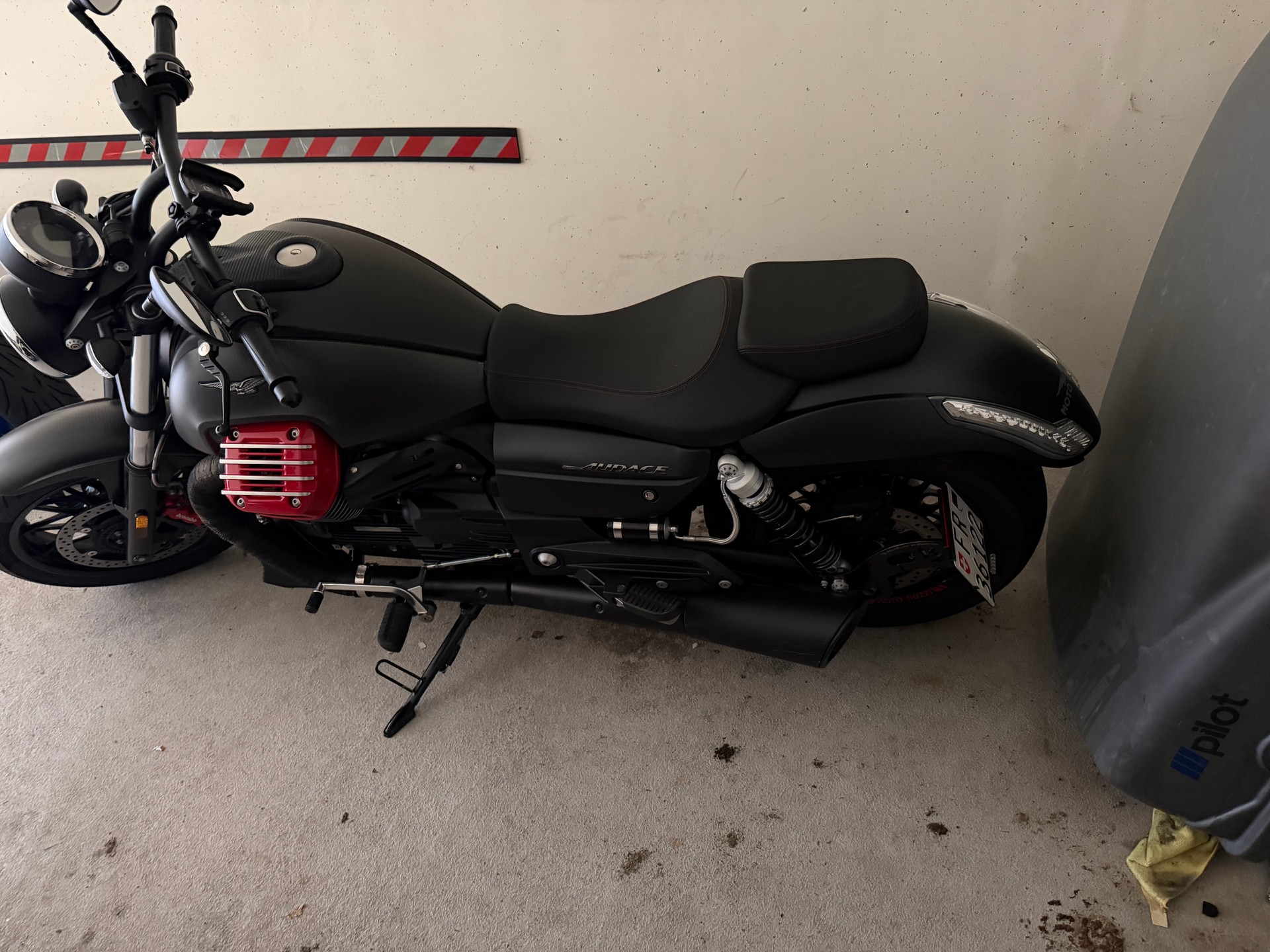 MOTO GUZZI Audace 1400 Carbon ABS-image-2