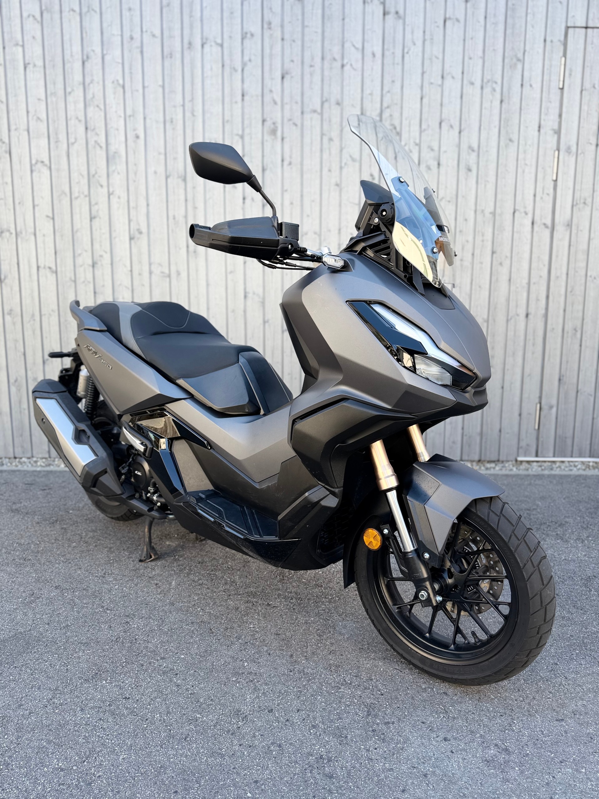 HONDA ADV 350-image-1