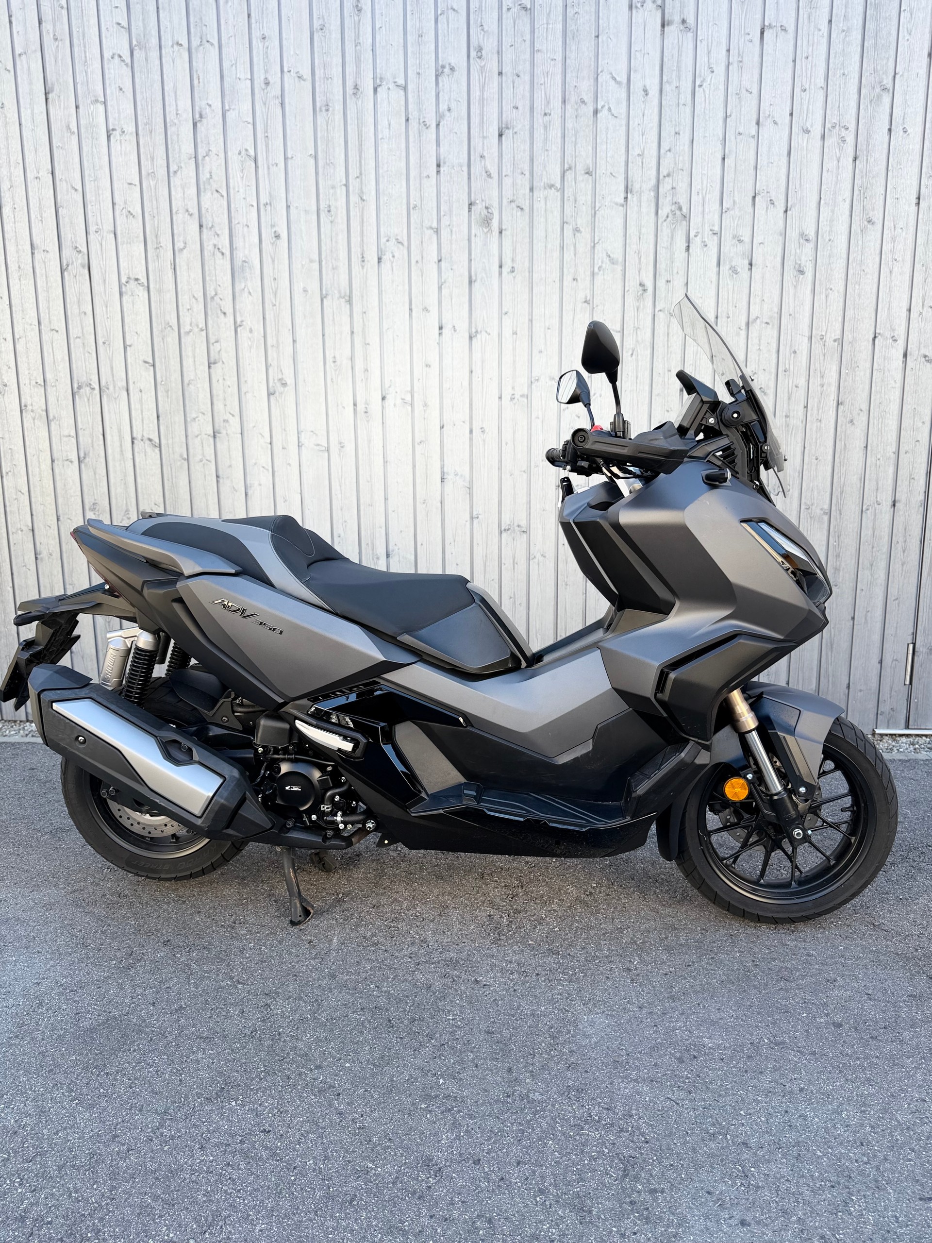 HONDA ADV 350-image-0