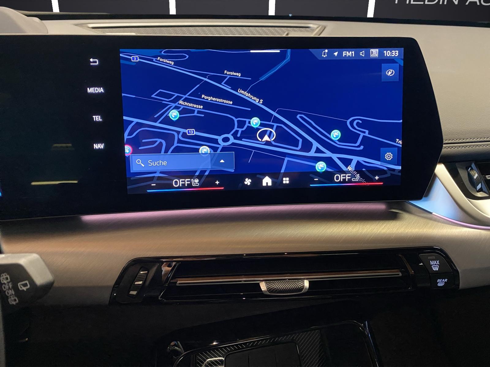 BMW X1 30e xDrive paddles-image-17