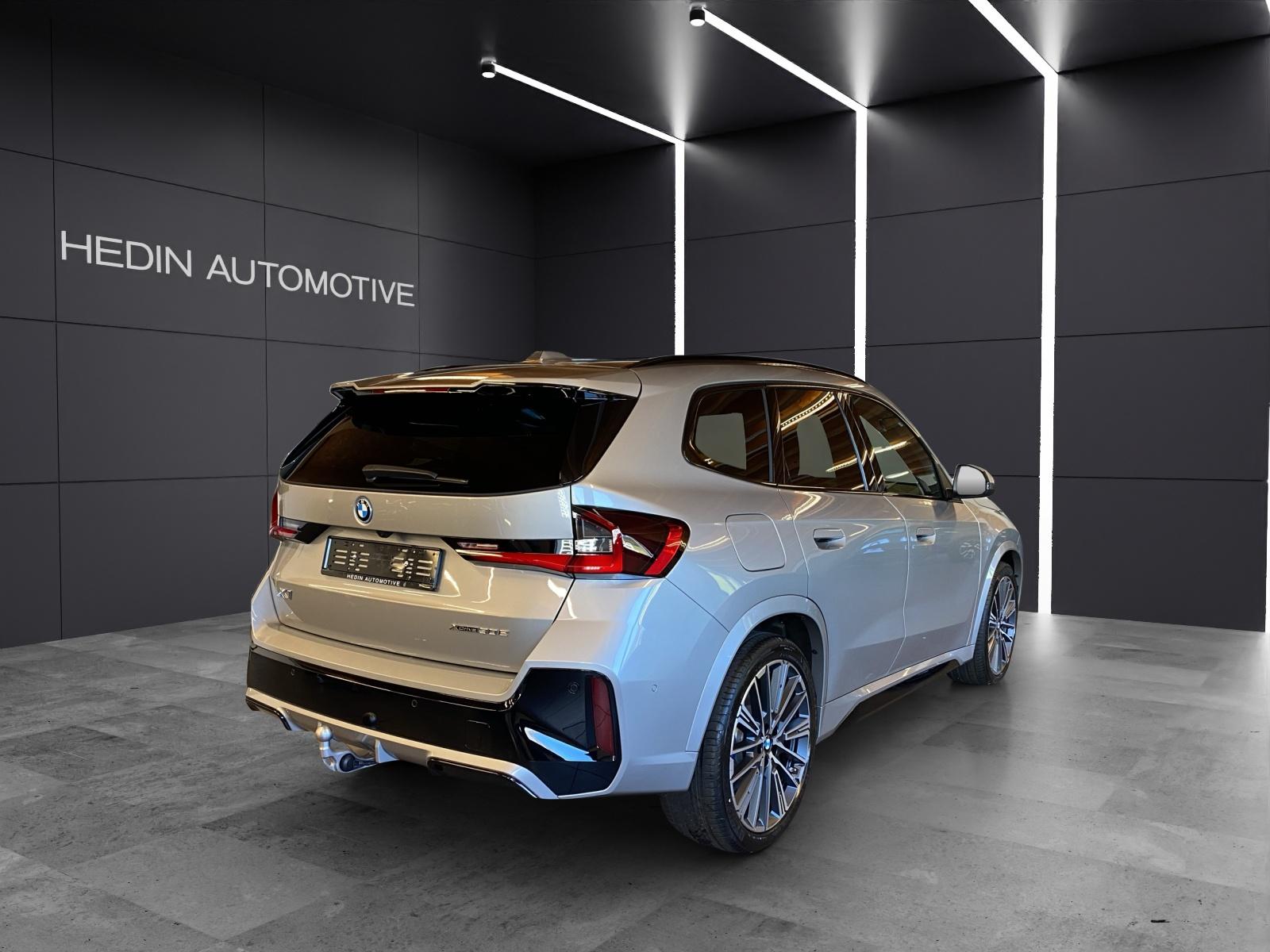 BMW X1 30e xDrive paddles-image-4