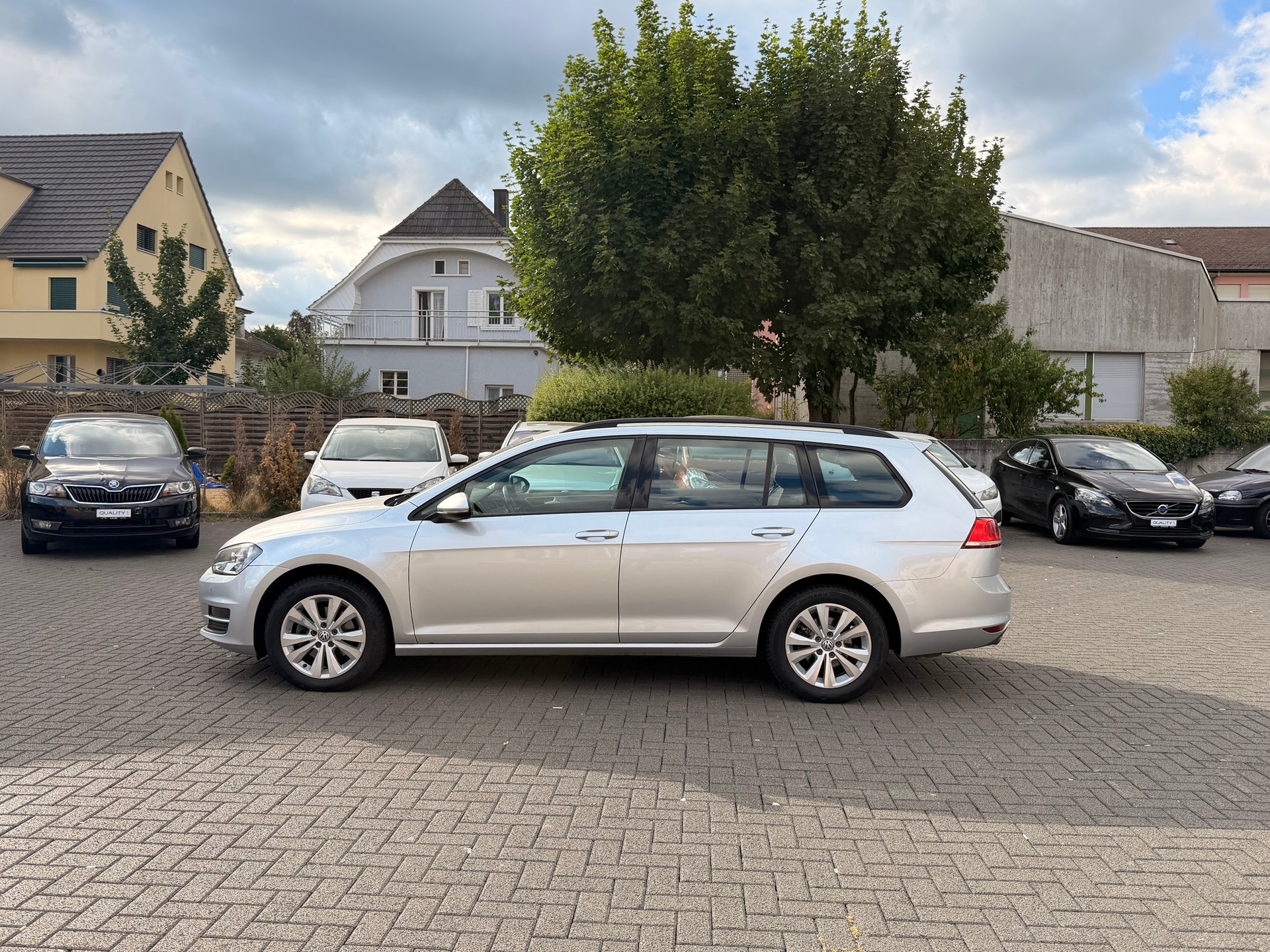 VW Golf Variant 1.6 TDI Allstar 4Motion-showroom-element-3