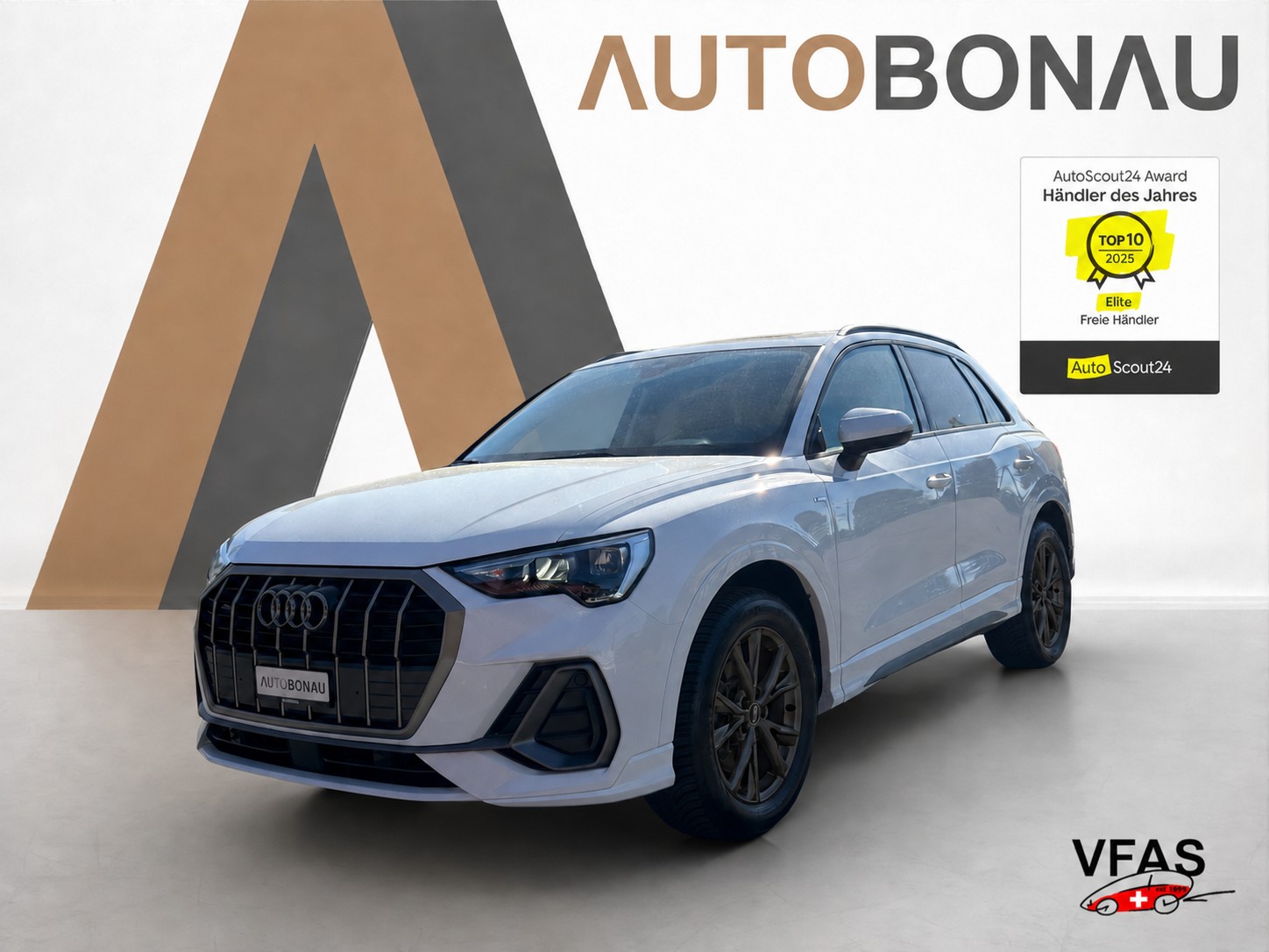 AUDI Q3 2.0 40 TFSI S line quattro S-Tronic Sky black-image-30