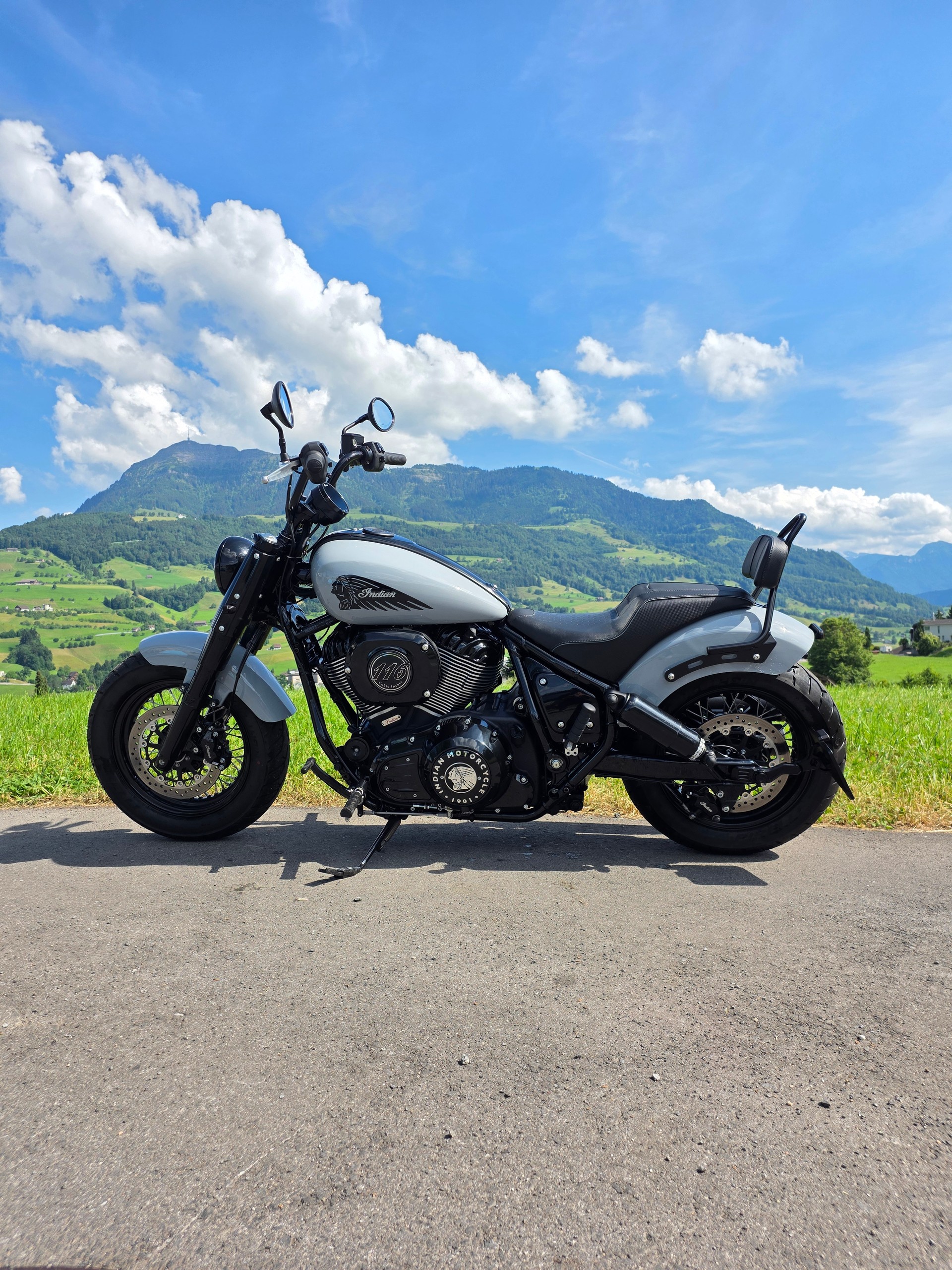 INDIAN Chief Bobber-image-1