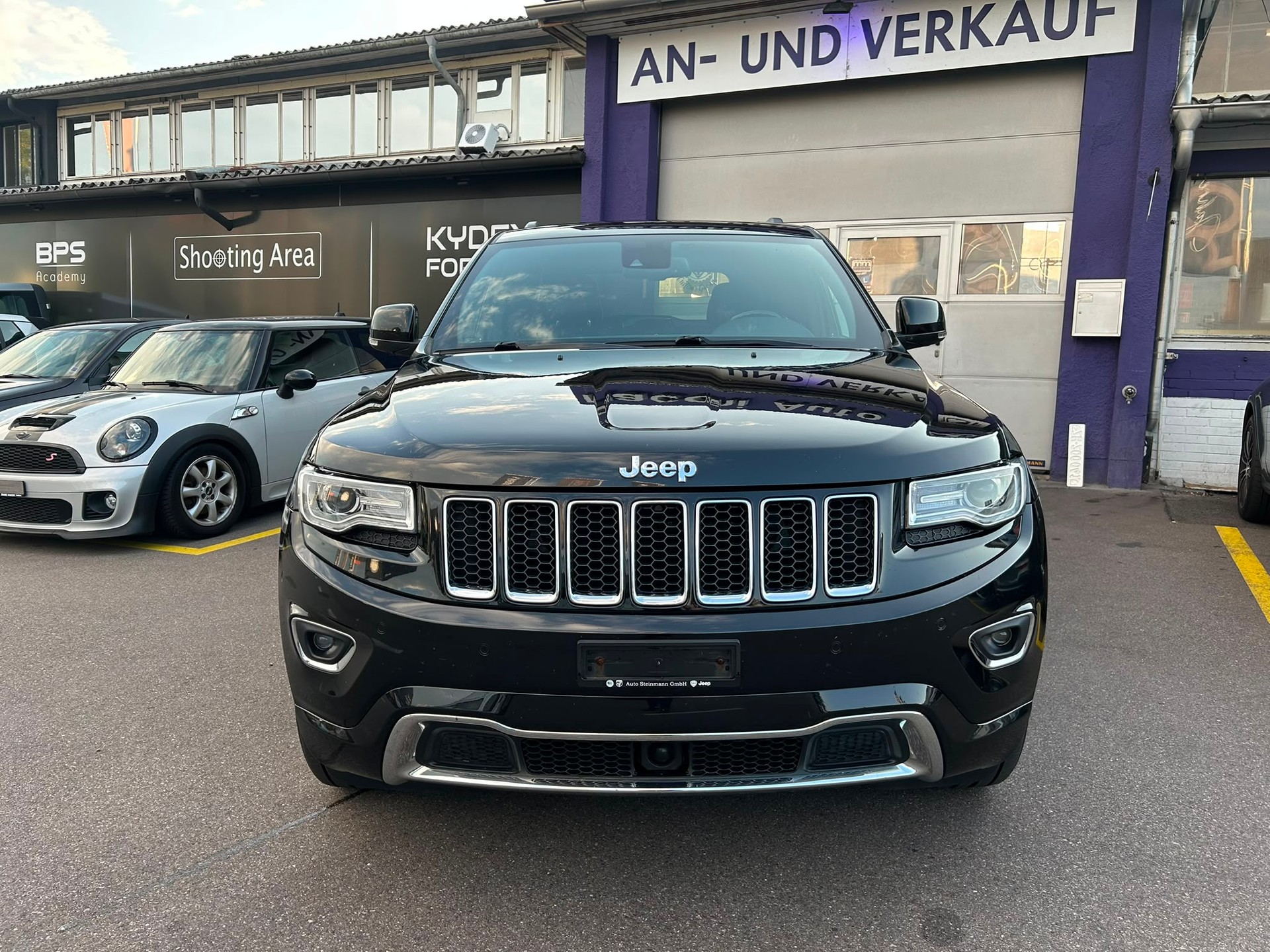 JEEP Grand Cherokee 3.0 CRD Overland Automatic-image-1