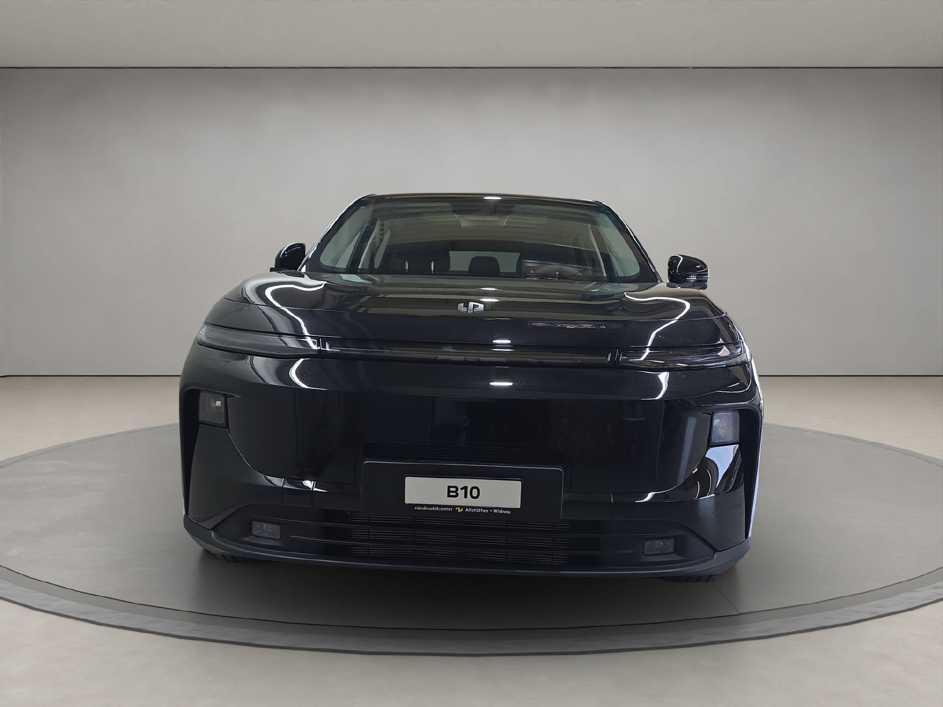 LEAPMOTOR B10 1.5 Hybrid EV-image-4