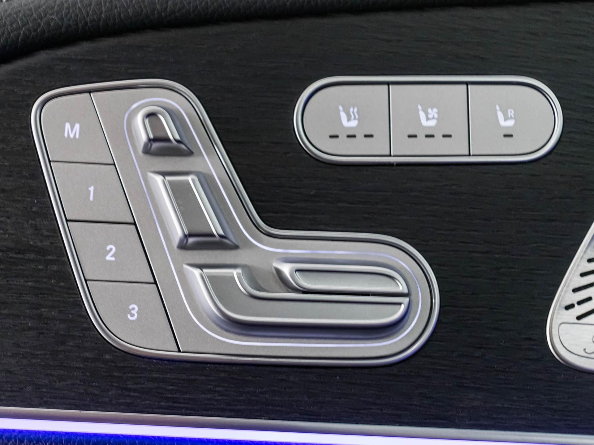 MERCEDES-BENZ GLE 53 AMG HYBRID 4MATIC+ "EQ Star"-image-12