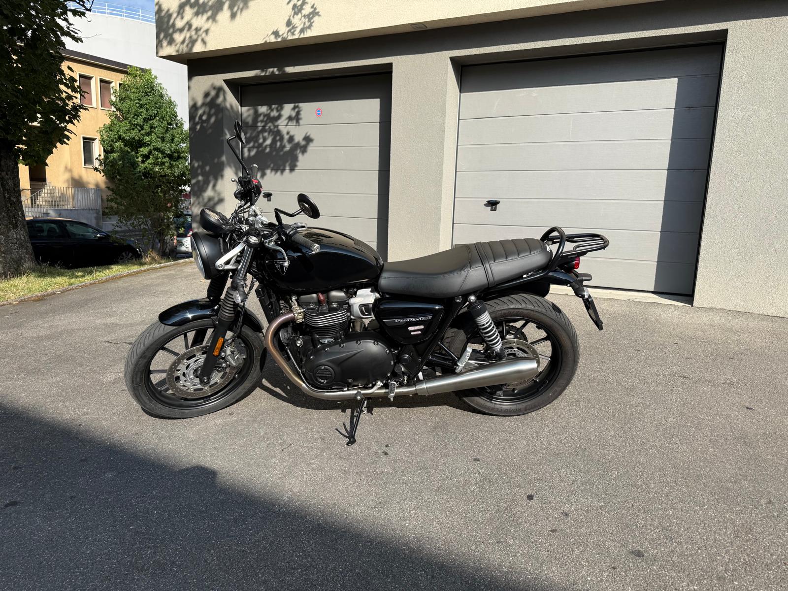 TRIUMPH Speed Twin 900-showroom-element-2