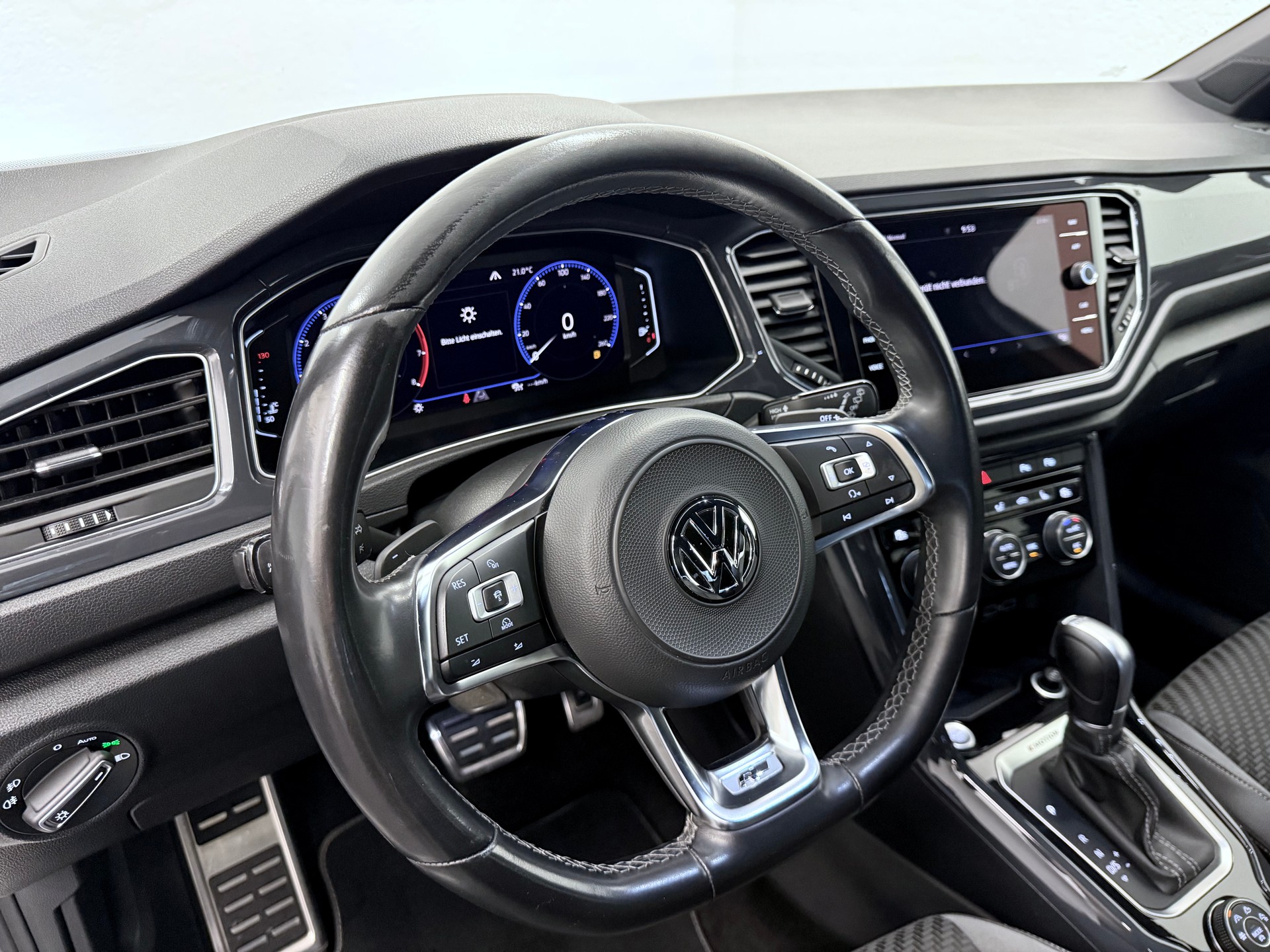 VW T-Roc 2.0 TSI Sport DSG 4Motion-image-17