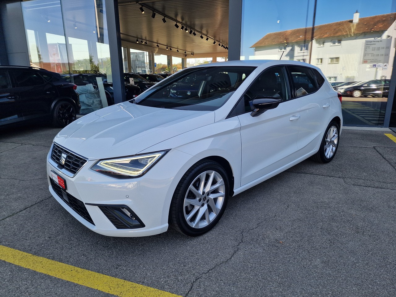 SEAT Ibiza 1.5 EcoTSI FR DSG-showroom-element-1