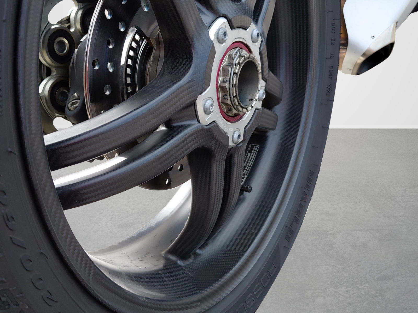 DUCATI Streetfighter V4 SP-image-14