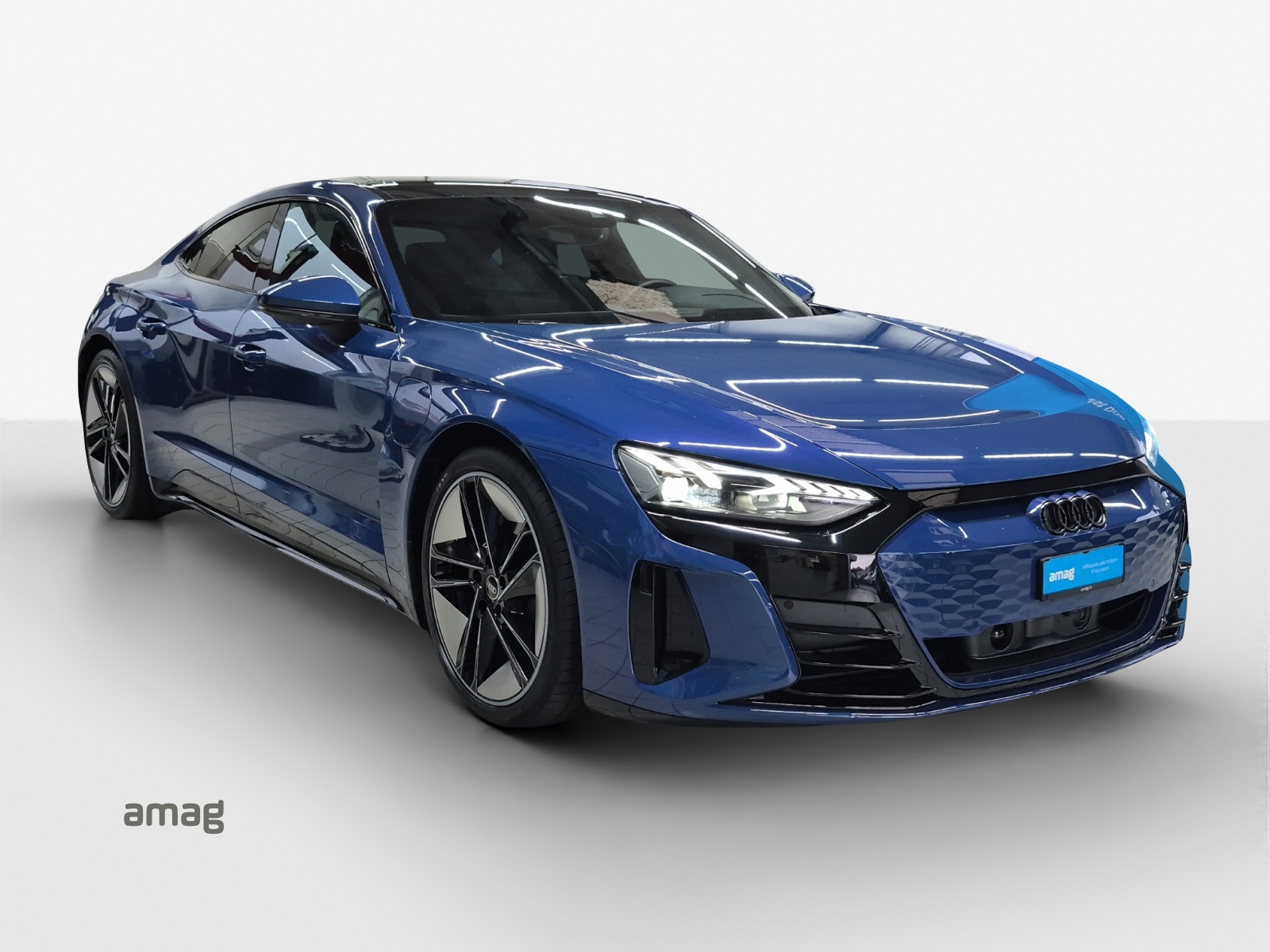 AUDI e-tron GT quattro-image-6