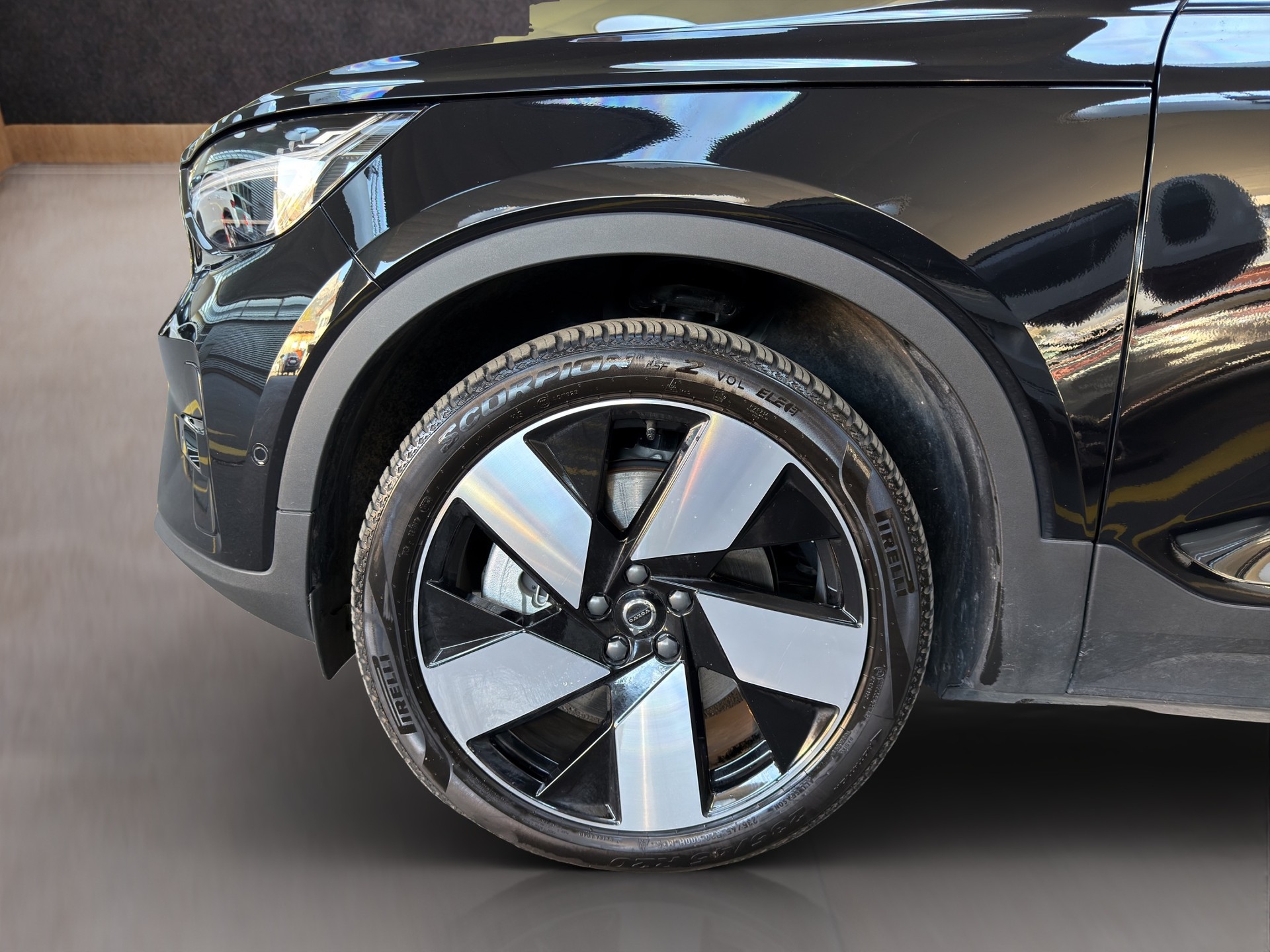 VOLVO XC40 E80 Twin Ultimate AWD-image-20