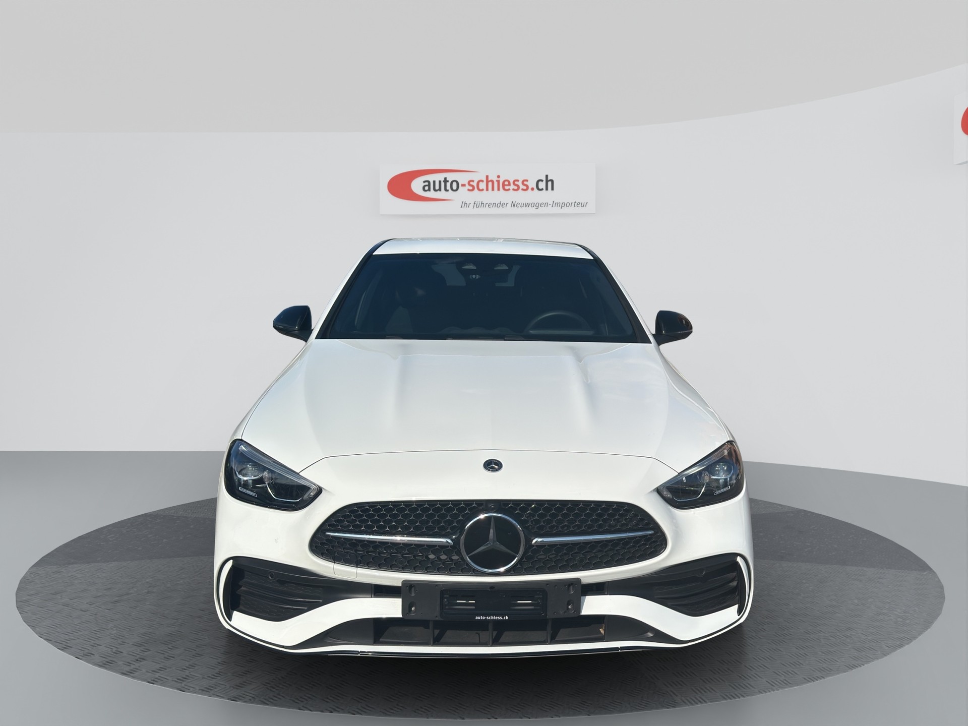 MERCEDES-BENZ C 300 d AMG Line Night-showroom-element-1