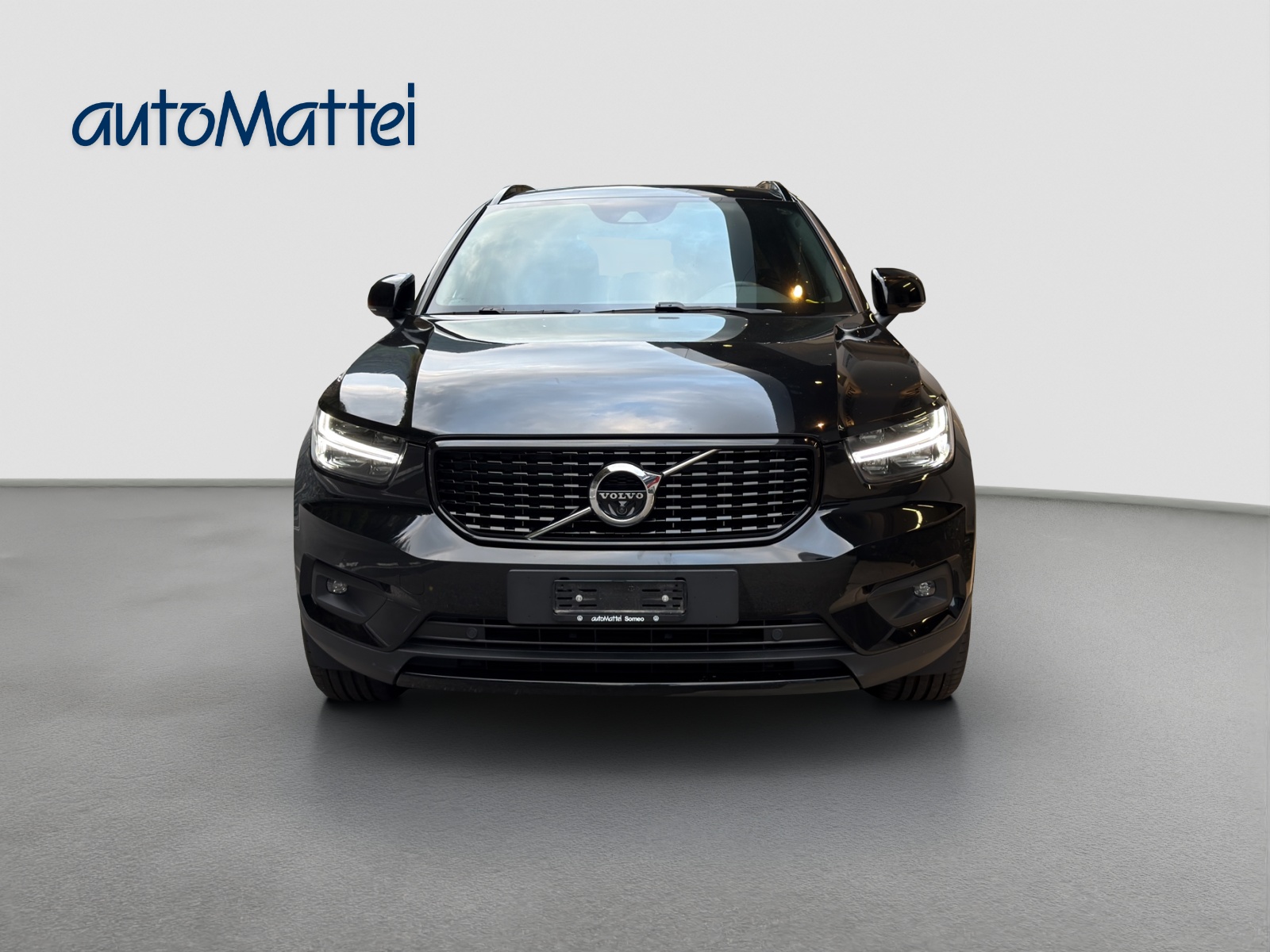 VOLVO XC40 B4 Benzin Mild Hybrid AWD R-Design Geartronic