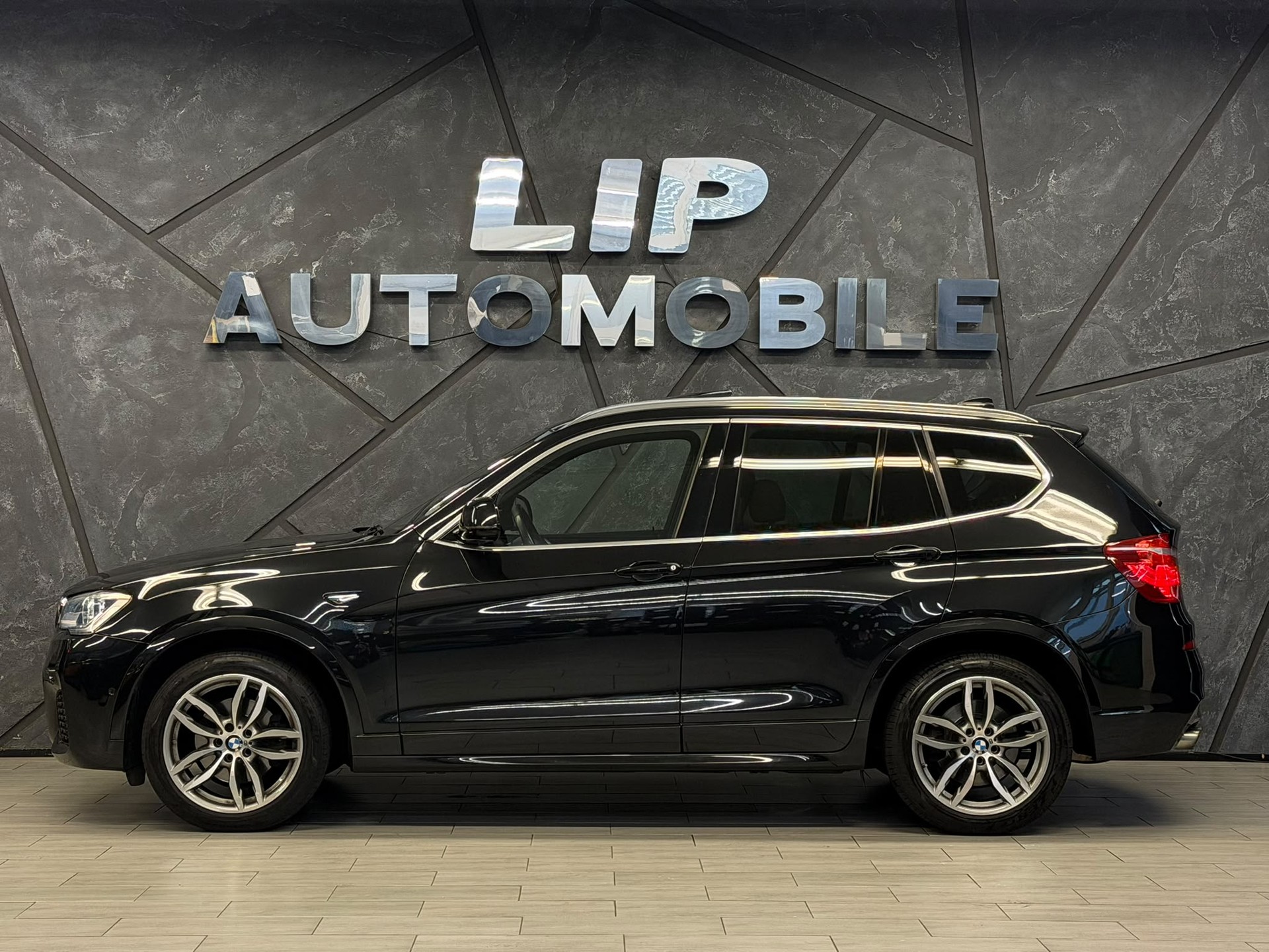 BMW X3 xDrive 30d Steptronic M-Sportpaket-showroom-element-3