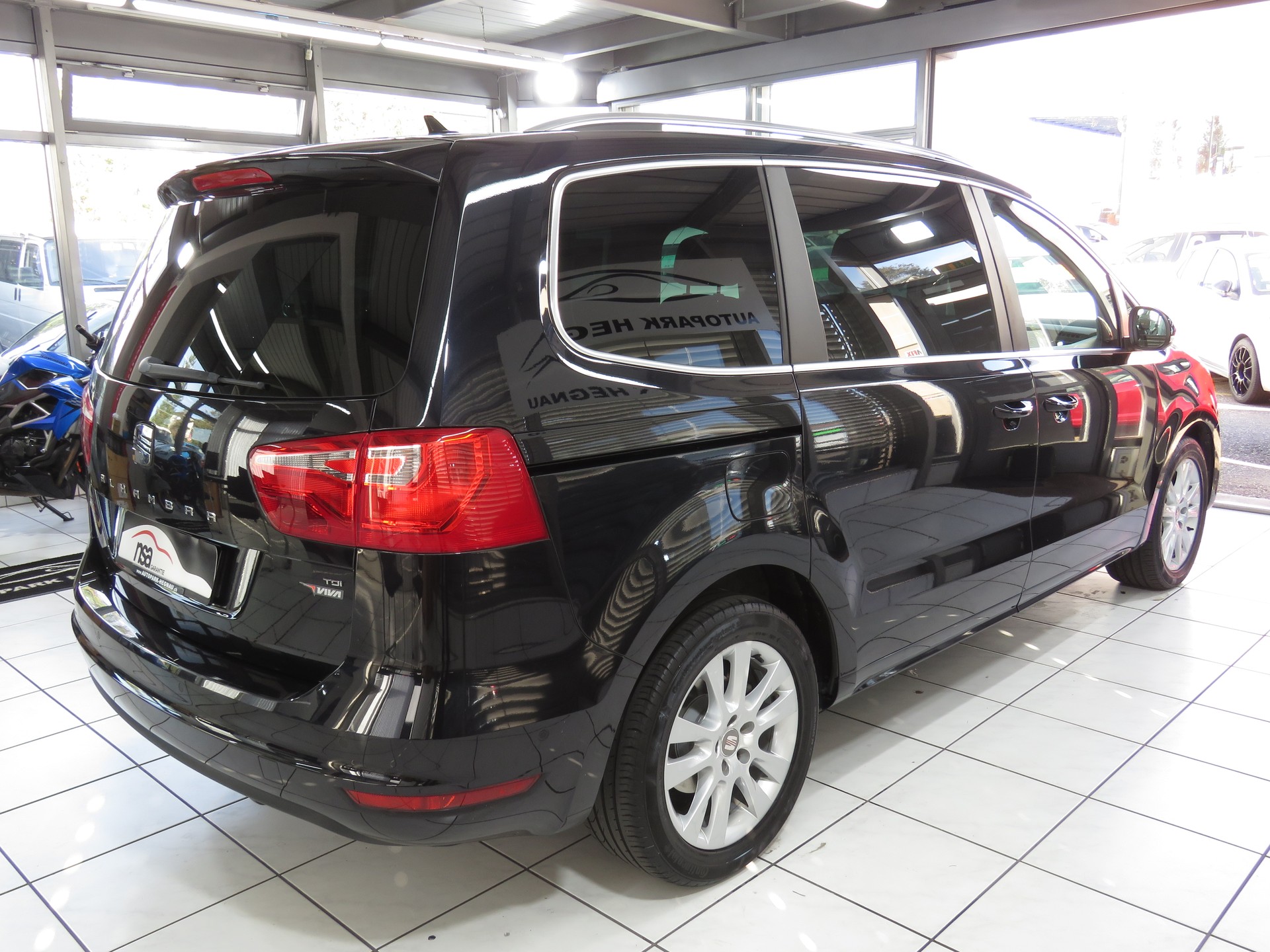 SEAT Alhambra 2.0 TDI Style Viva DSG (7-Plätzer, AHK 2.2 t, Automat)-showroom-element-3