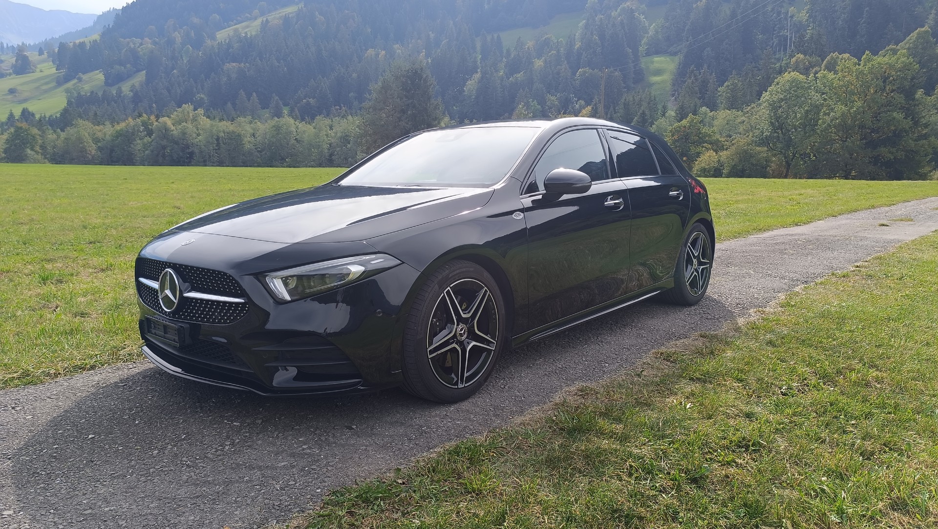 MERCEDES-BENZ A 220 AMG Line 4m