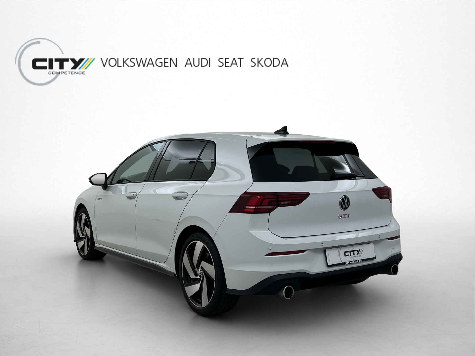 VW Golf 8 2.0 TSI GTI DSG-showroom-element-1