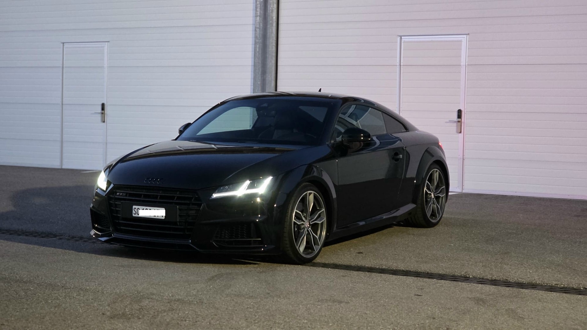 AUDI 2.0 TFSI quattro S-Tronic-image-6