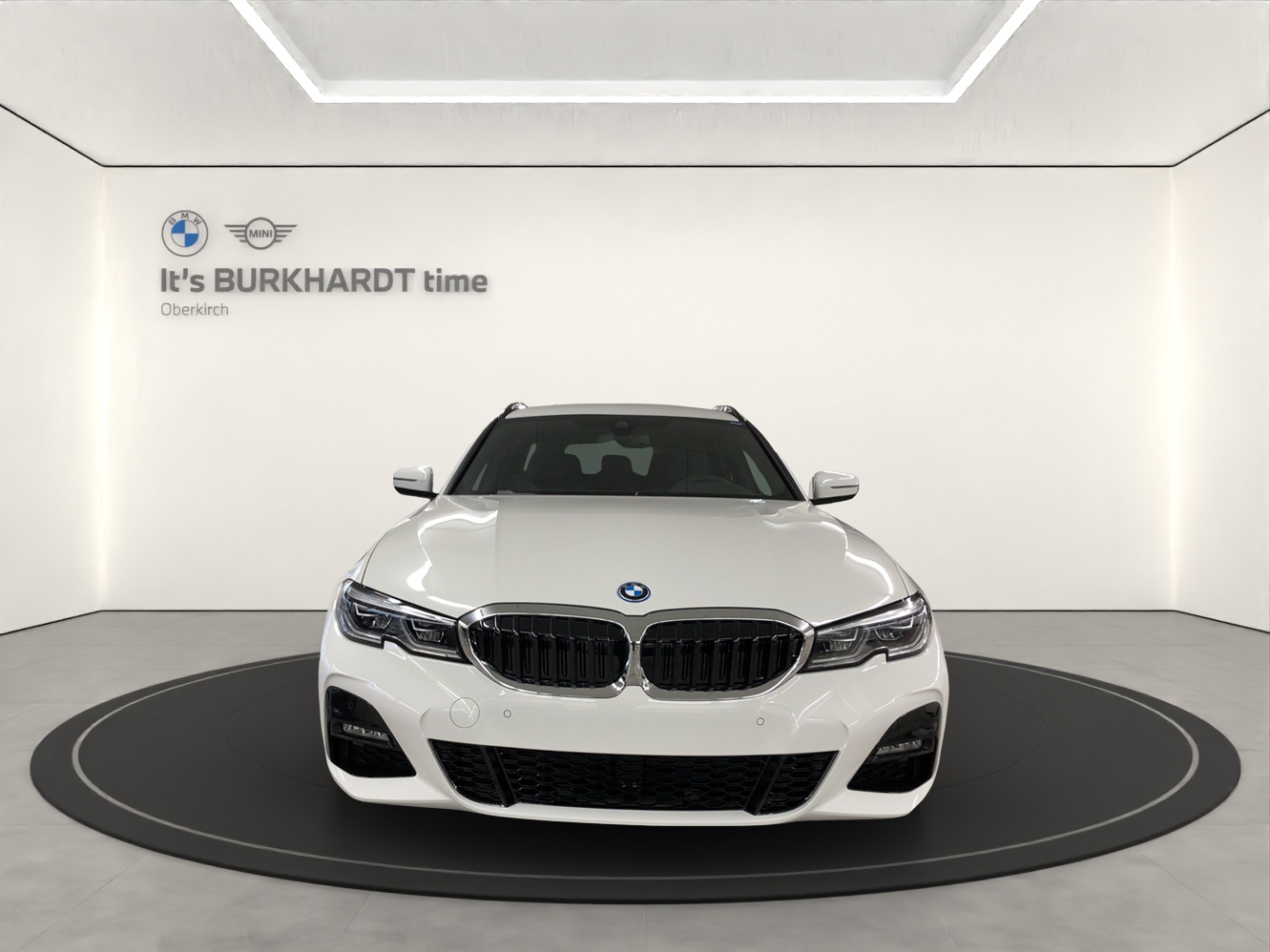BMW 330e xDrive M Sport-image-5