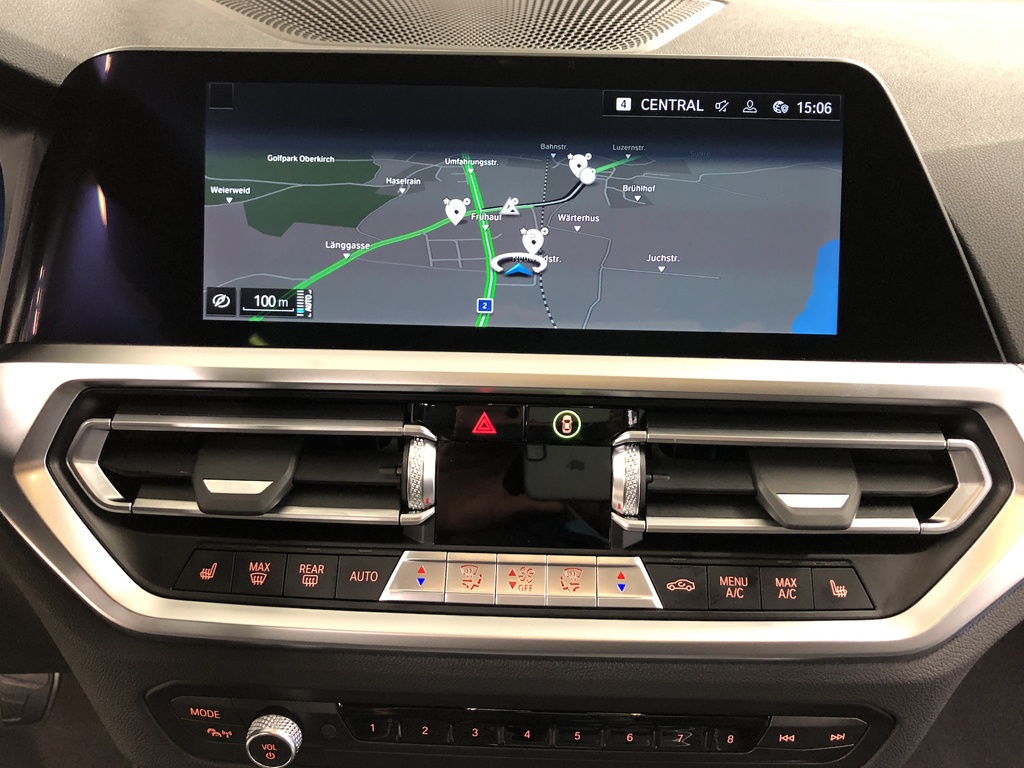 BMW 330e xDrive M Sport-image-9