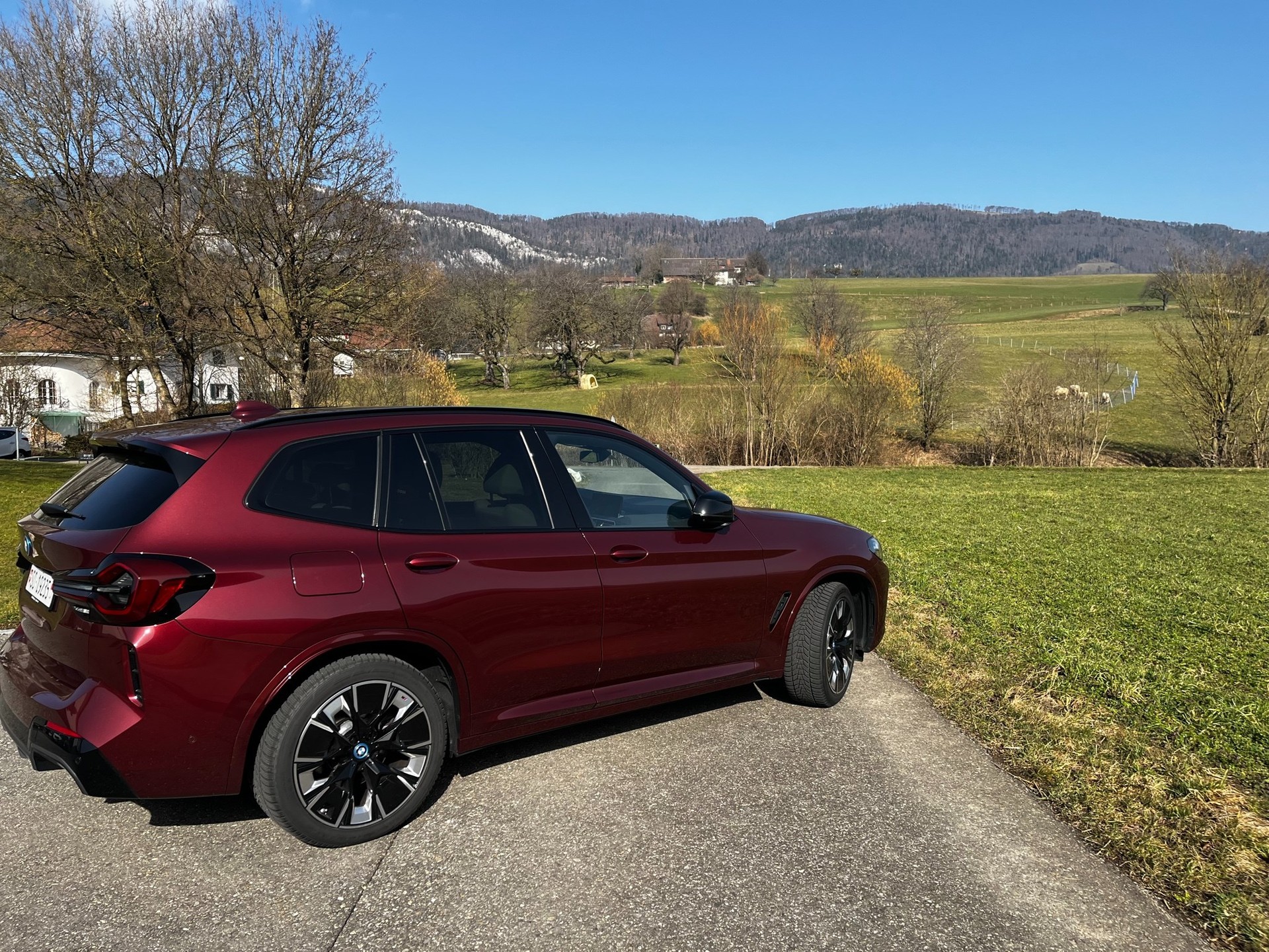 BMW iX3 Impressive-image-3