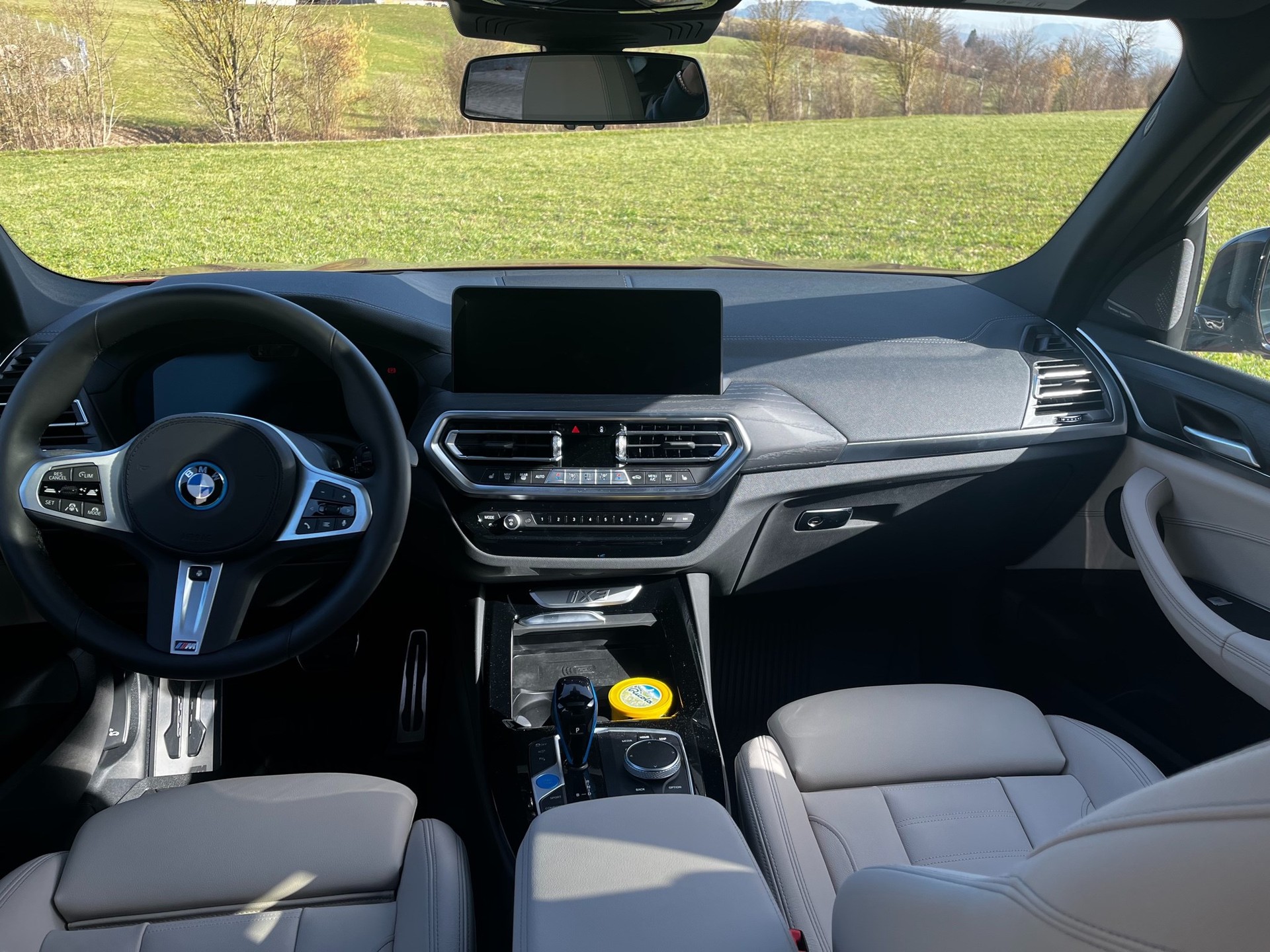 BMW iX3 Impressive-image-11