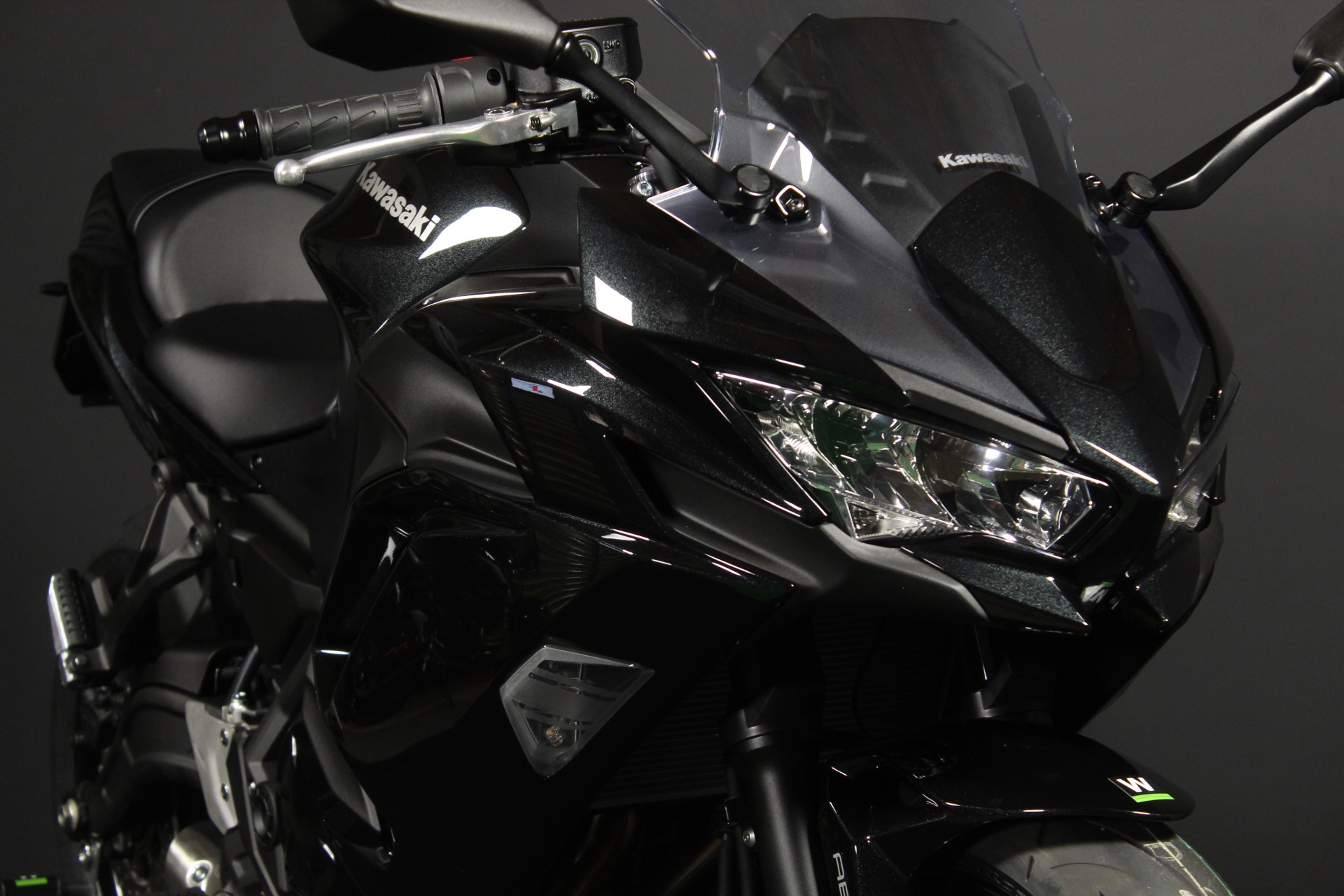 KAWASAKI Ninja 650 (50/35 KW) *Black Edition* Level 1-image-4