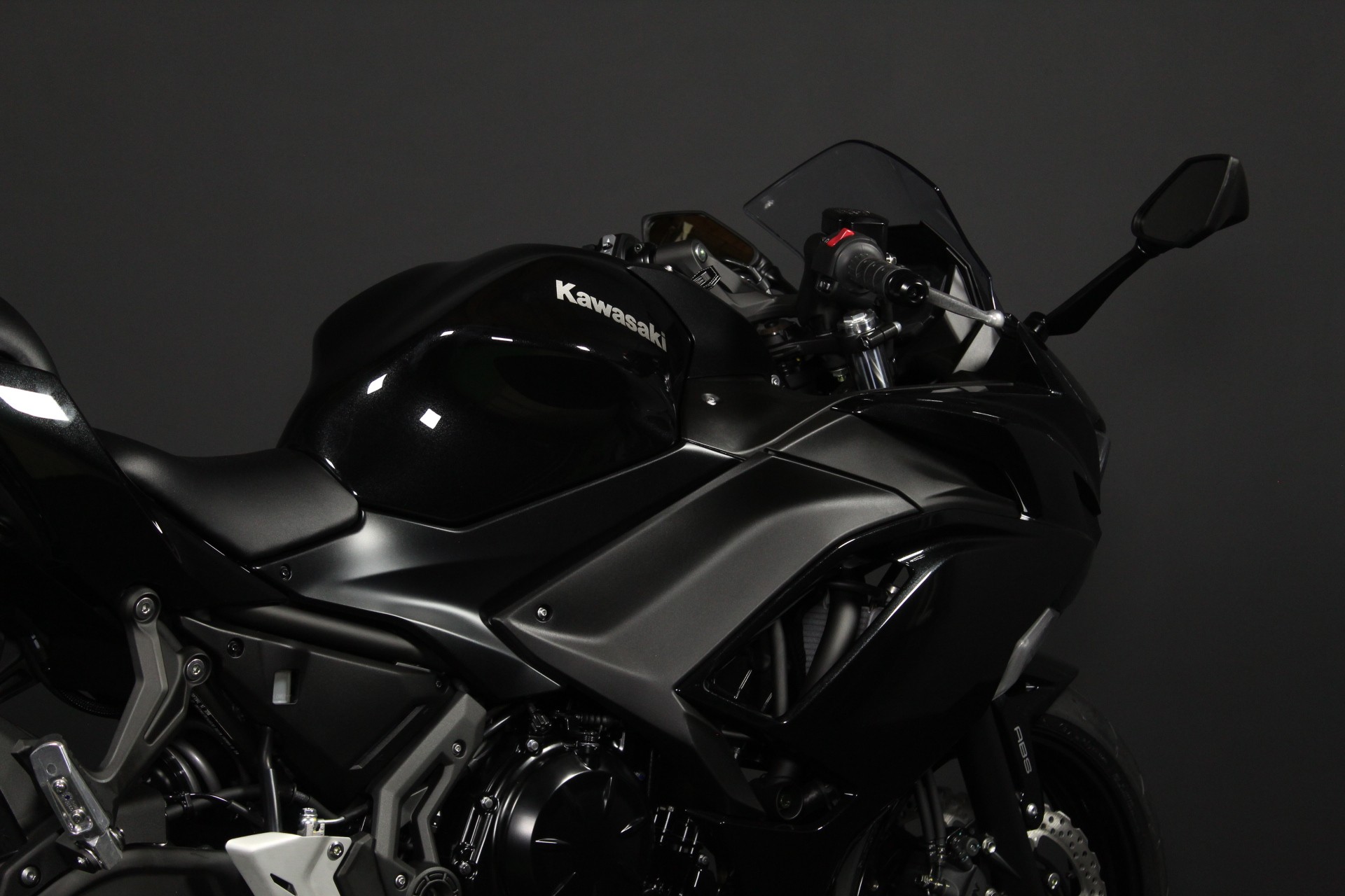 KAWASAKI Ninja 650 (50/35 KW) *Black Edition* Level 1-image-6