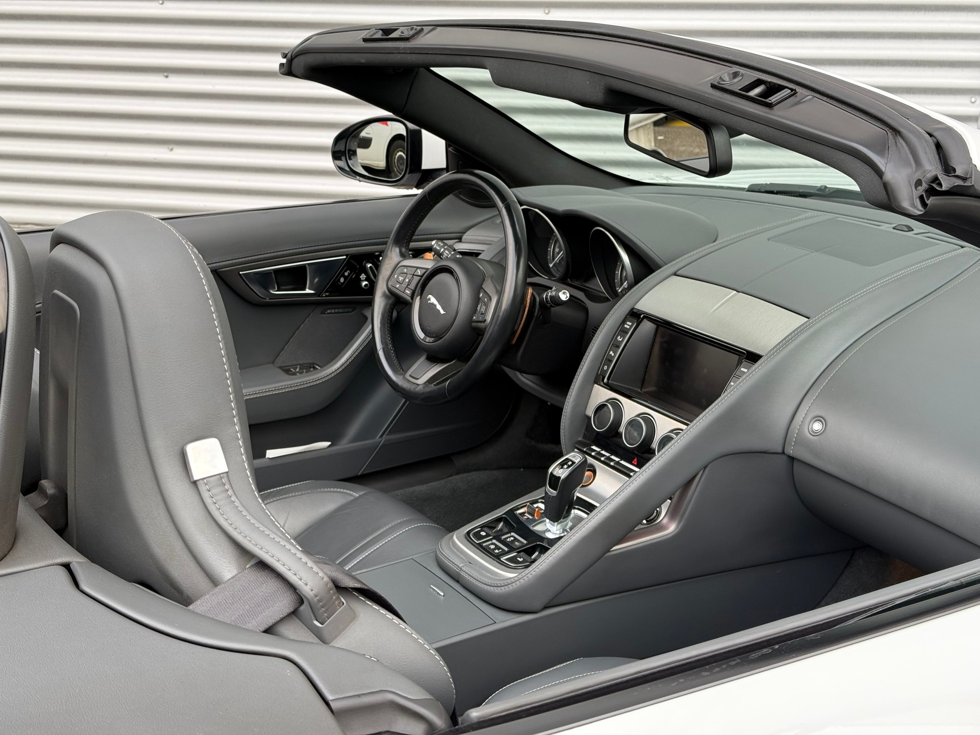 JAGUAR F-Type Convertible S 5.0 V8 S/C-image-8