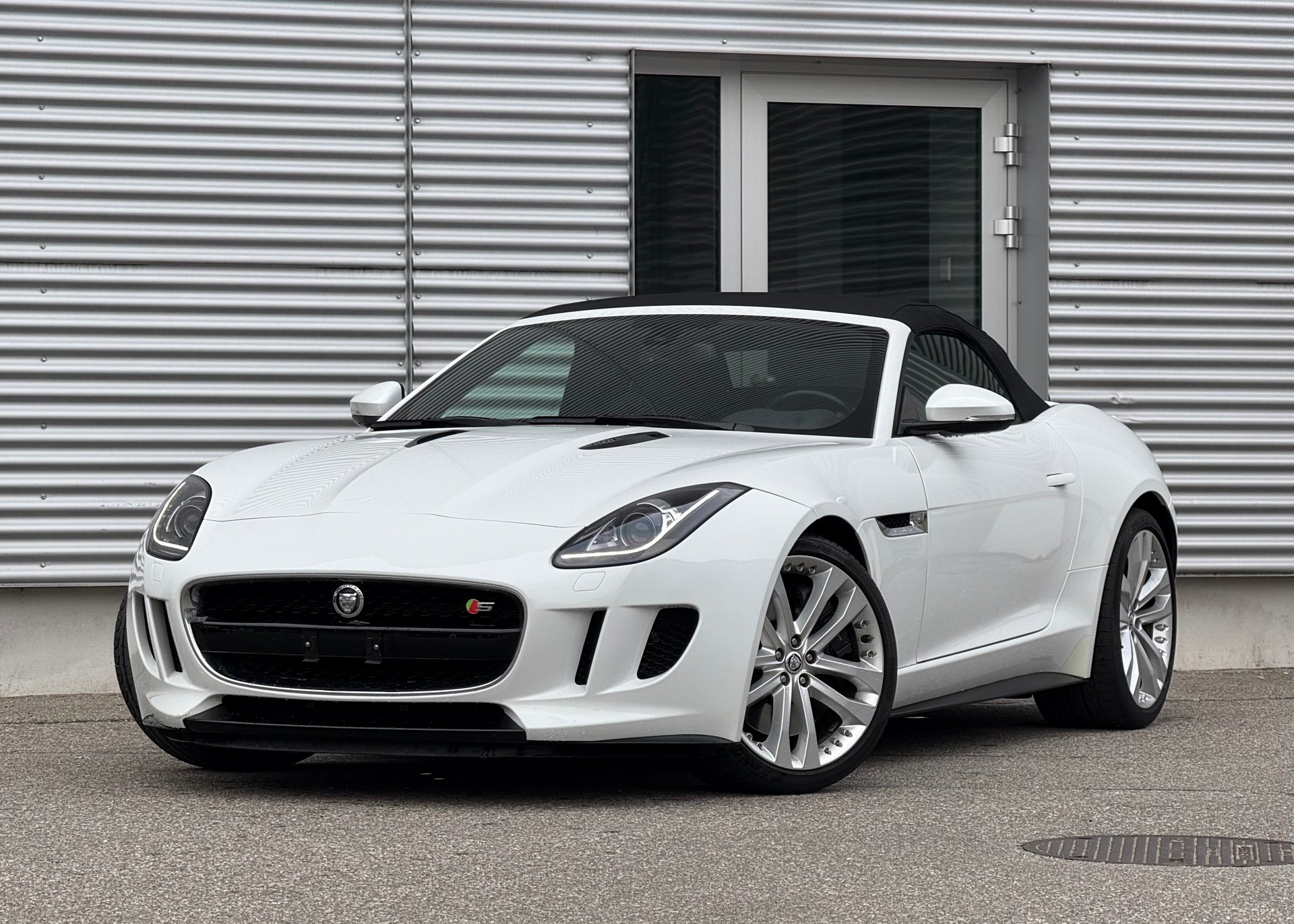 JAGUAR F-Type Convertible S 5.0 V8 S/C-showroom-element-2