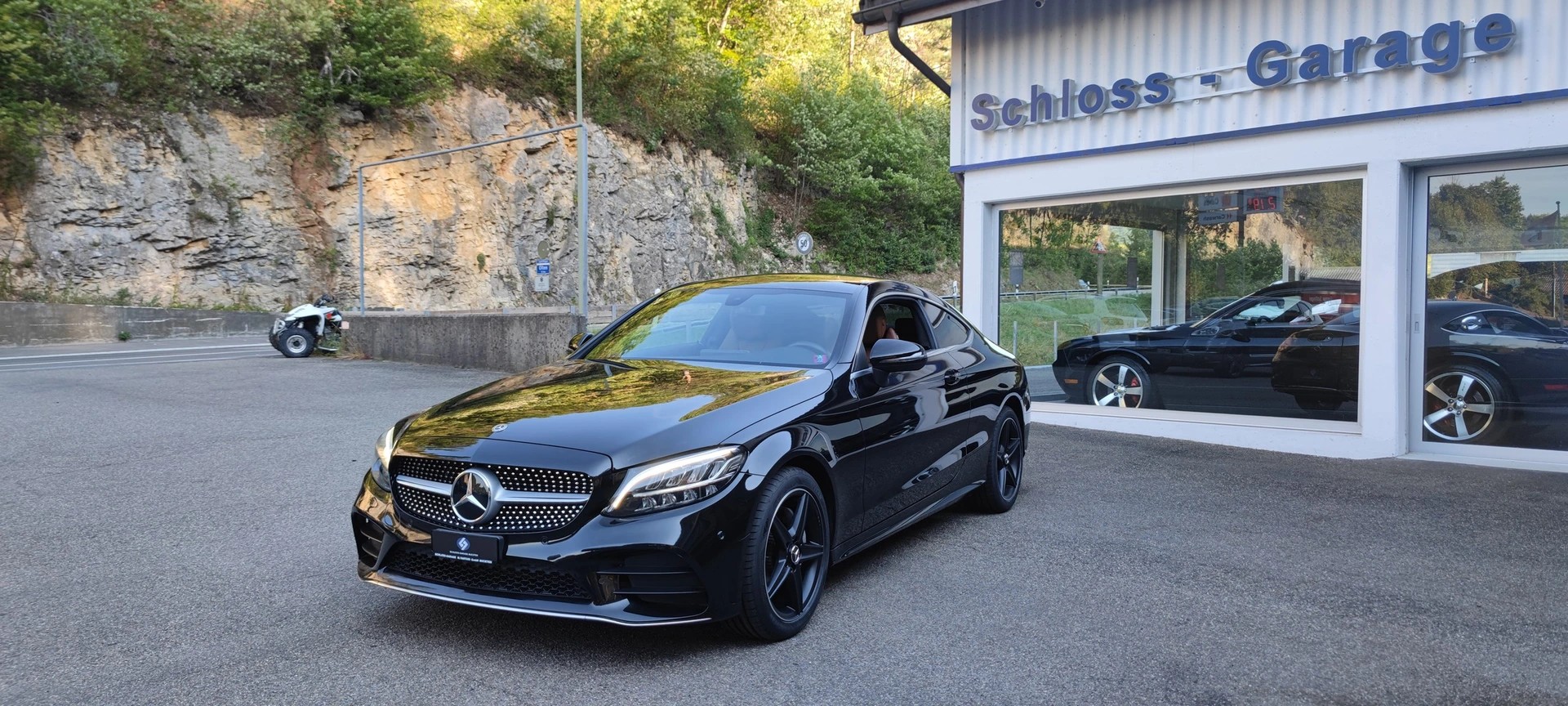 MERCEDES-BENZ C 180 AMG Line Coupé-image-4