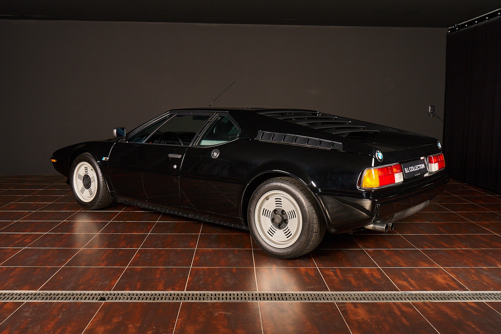 BMW M 1-image-13