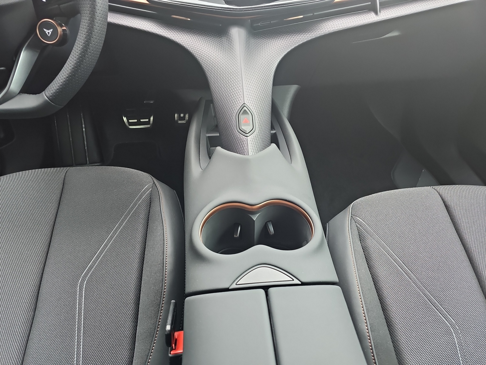 CUPRA Tavascan 77 kWh Edge 4D-image-9