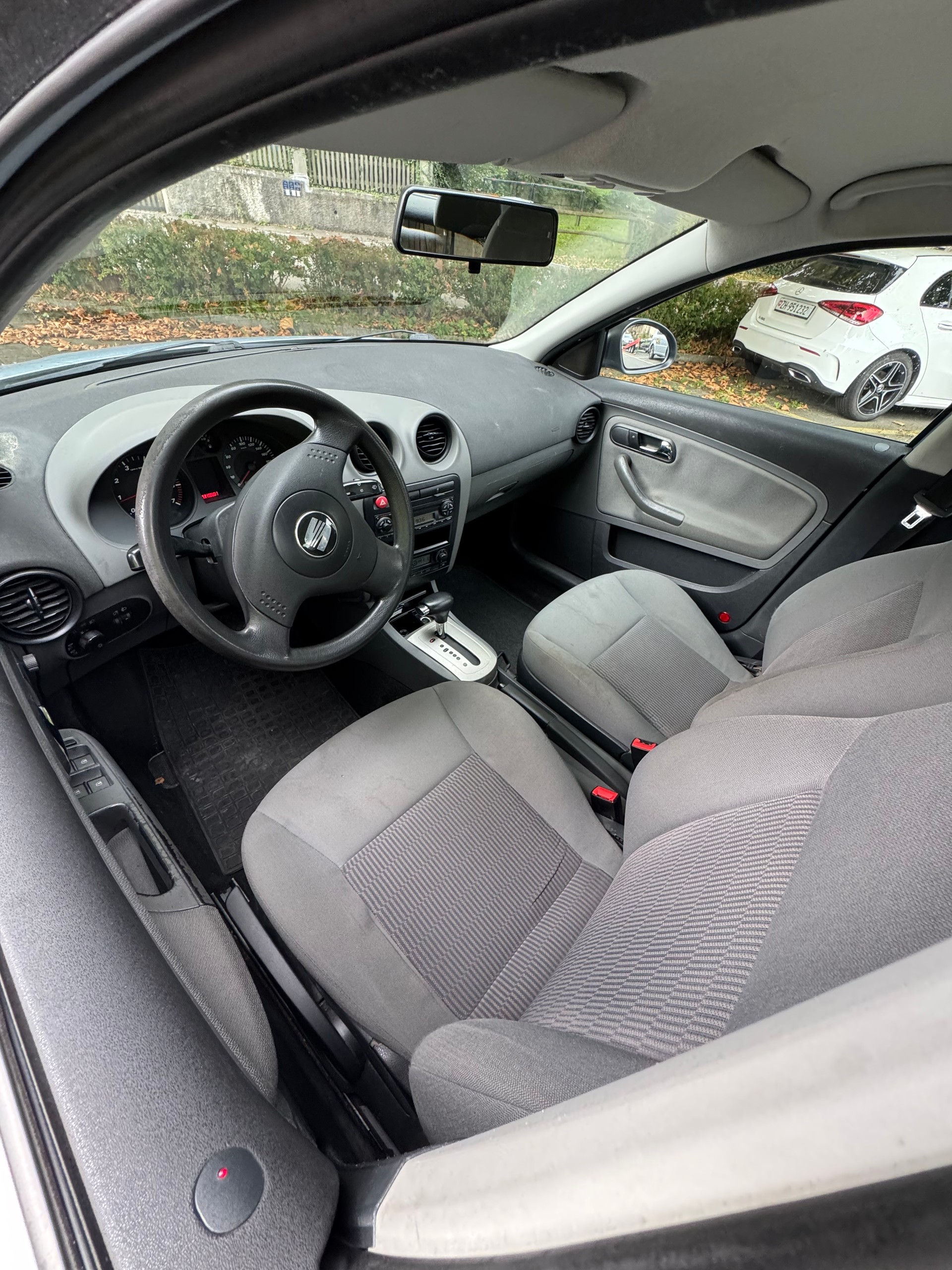 SEAT Ibiza 1.4 16V Signo-image-10