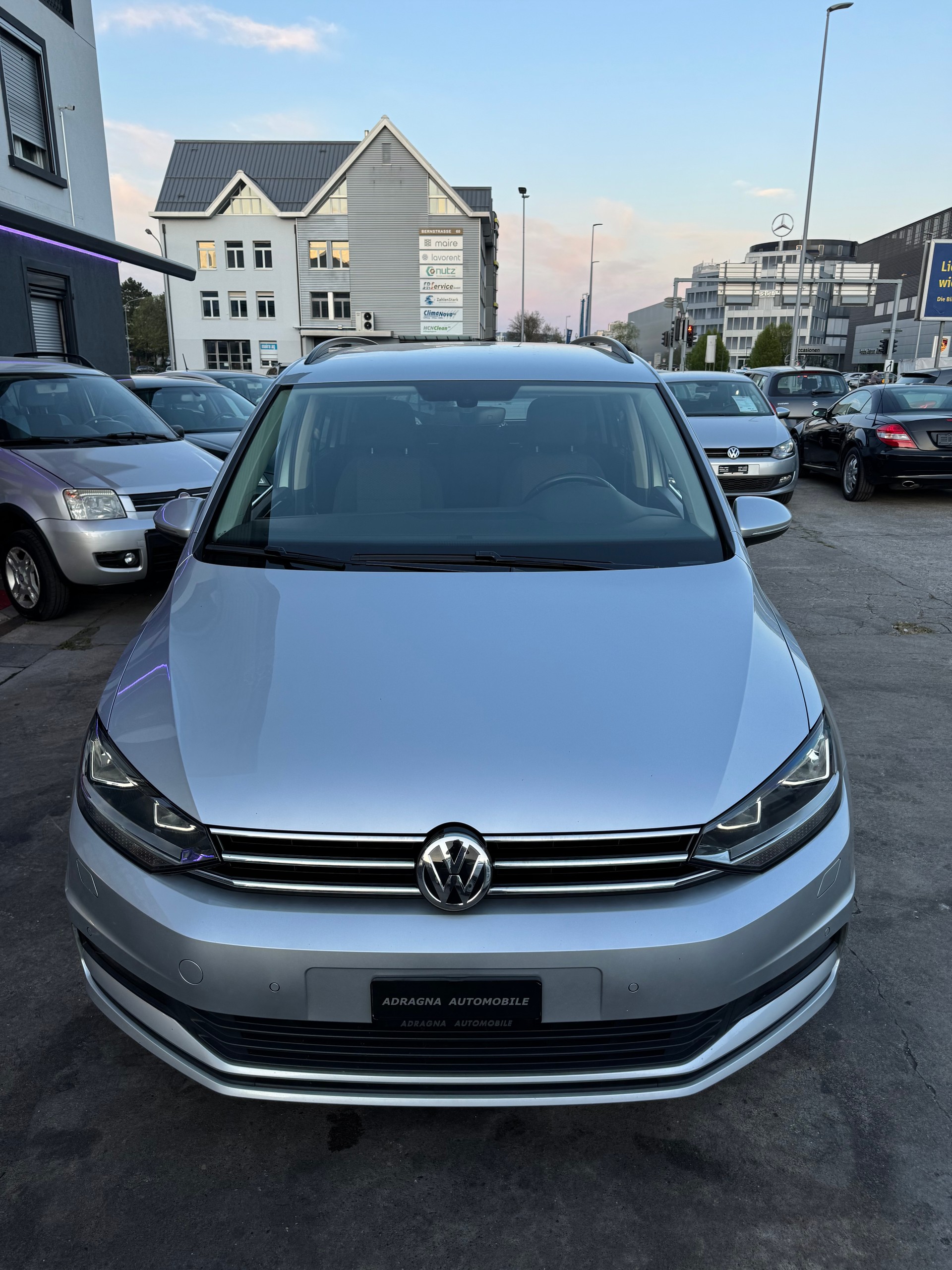 VW Touran 2.0 TDI BlueMotion Technology United DSG-image-8