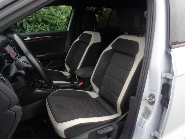 VW T-Roc 1.5 TSI EVO Sport DSG-image-4