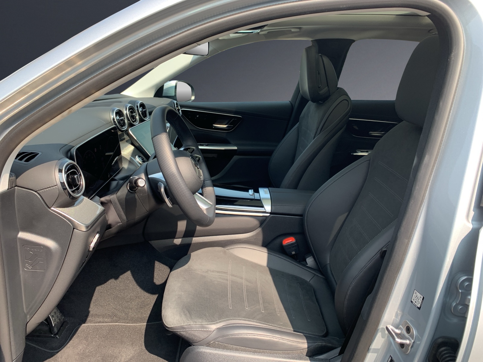 MERCEDES-BENZ GLC 300 e 4M 9G-Tronic-image-5