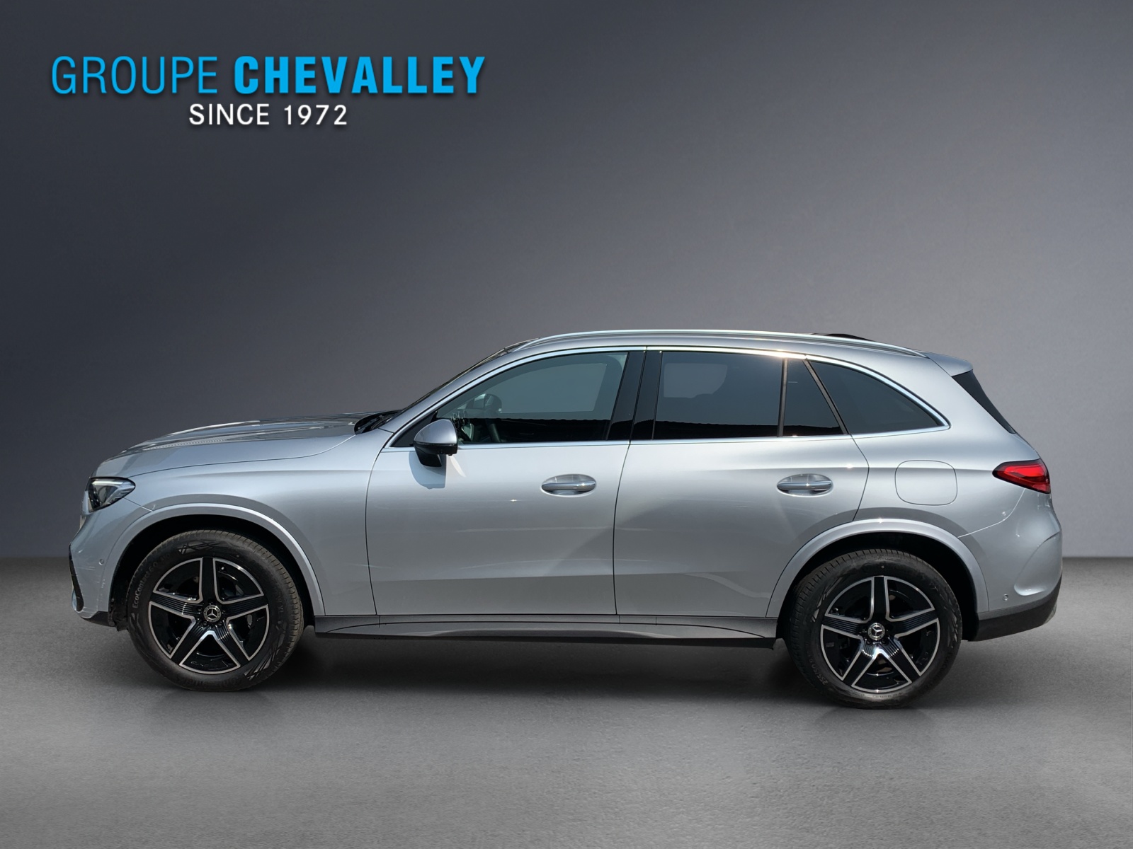 MERCEDES-BENZ GLC 300 e 4M 9G-Tronic-showroom-element-3