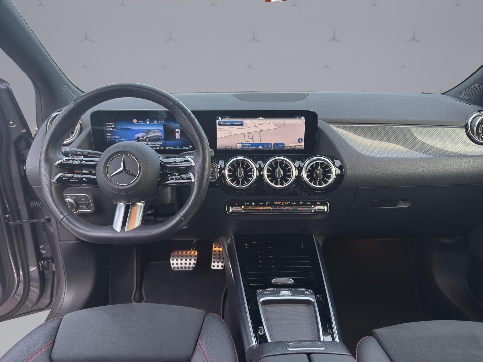 MERCEDES-BENZ B 220 d AMG Line-image-13