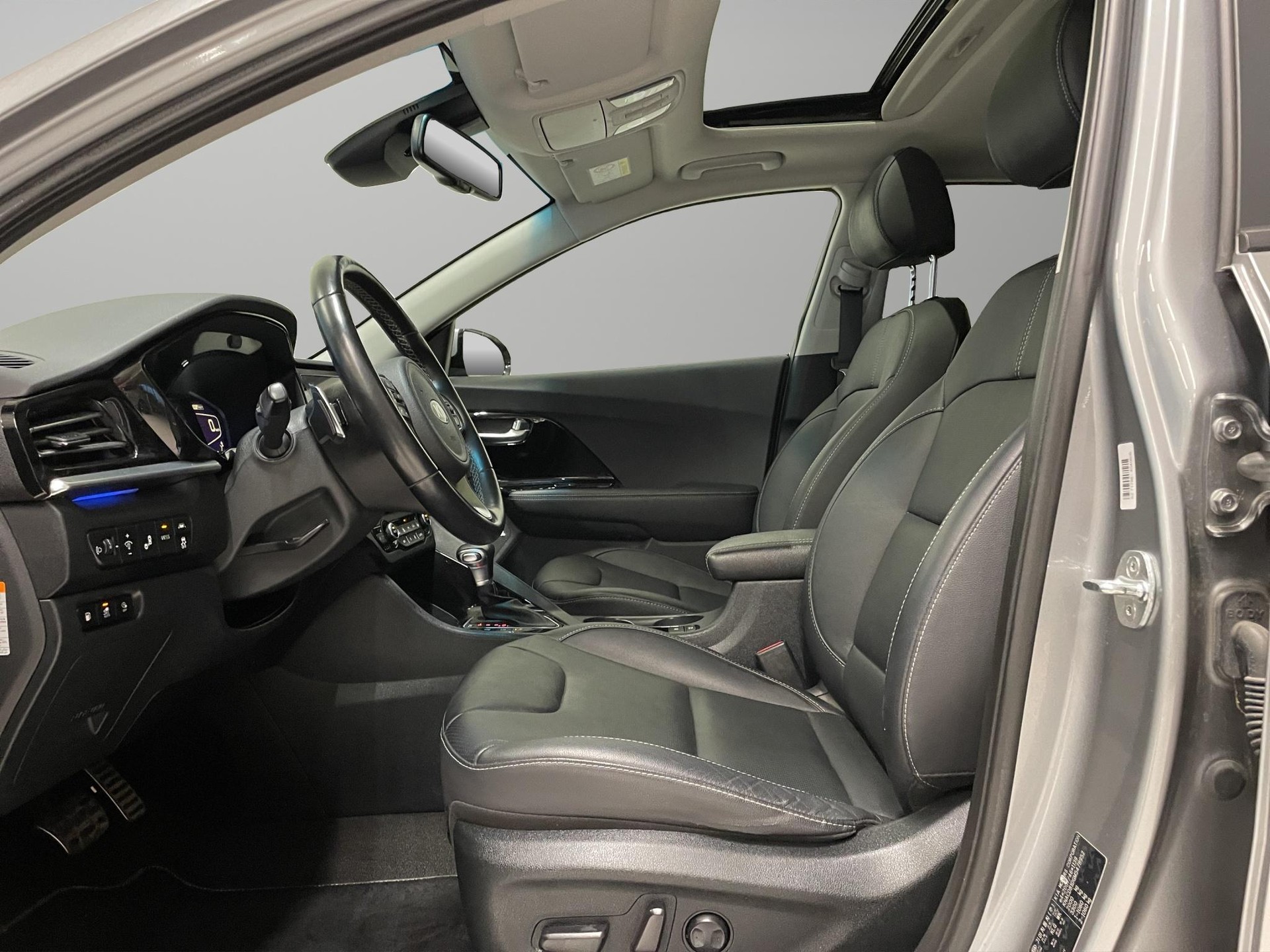 KIA Niro 1.6 GDi Plug-in Hybrid Style-showroom-element-3