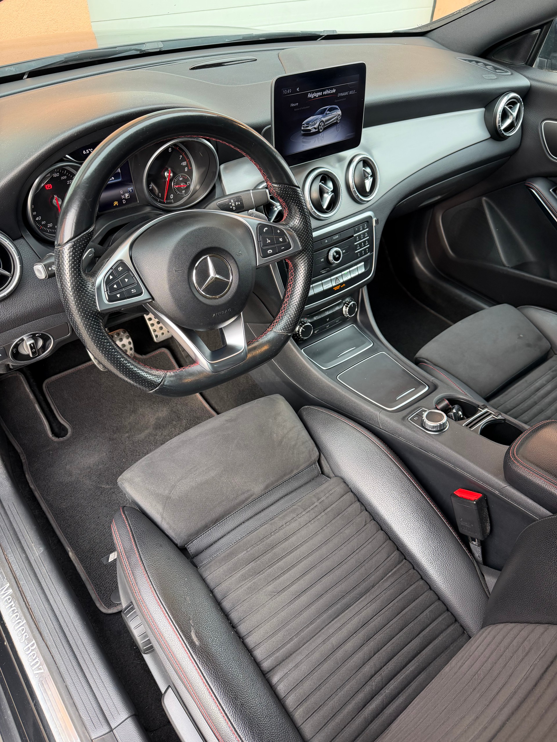 MERCEDES-BENZ CLA Shooting Brake 200 AMG Line 7G-DCT-image-7