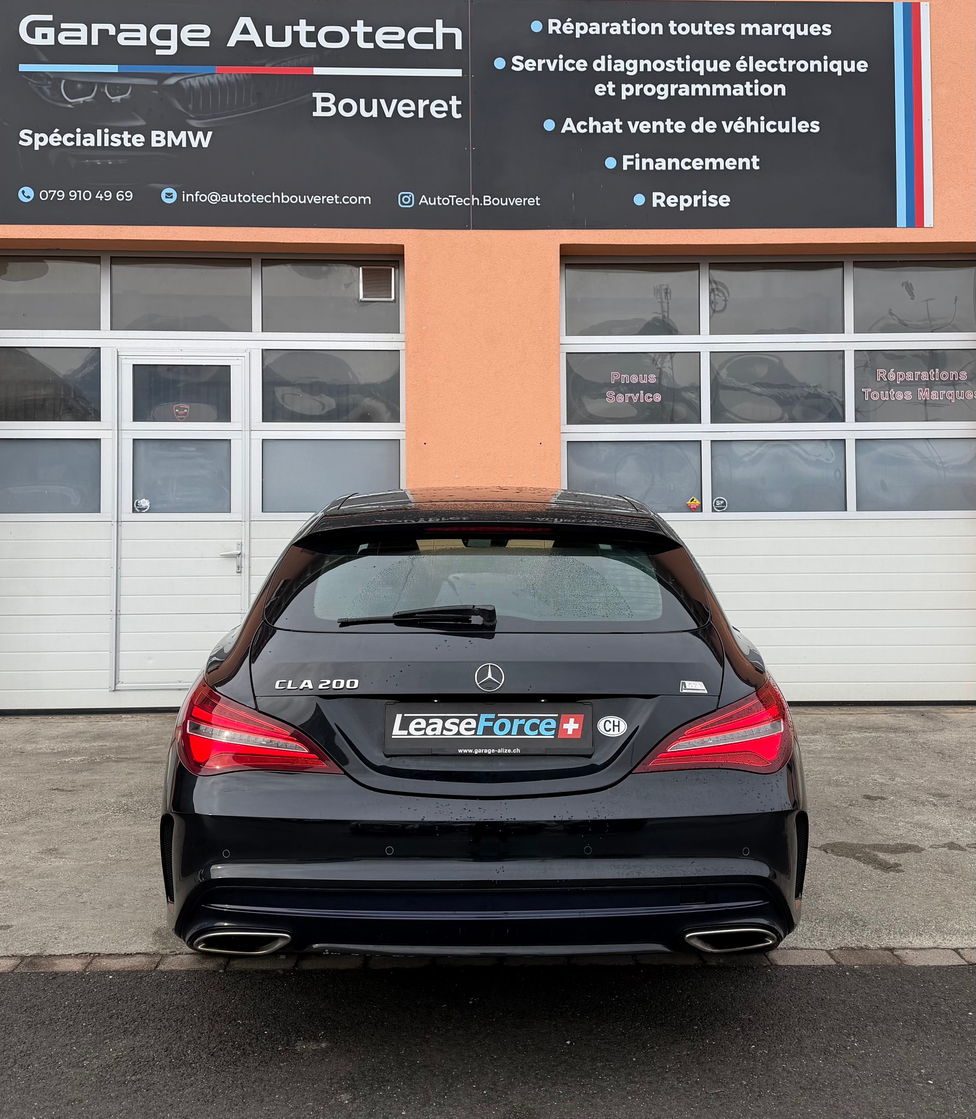 MERCEDES-BENZ CLA Shooting Brake 200 AMG Line 7G-DCT-image-5