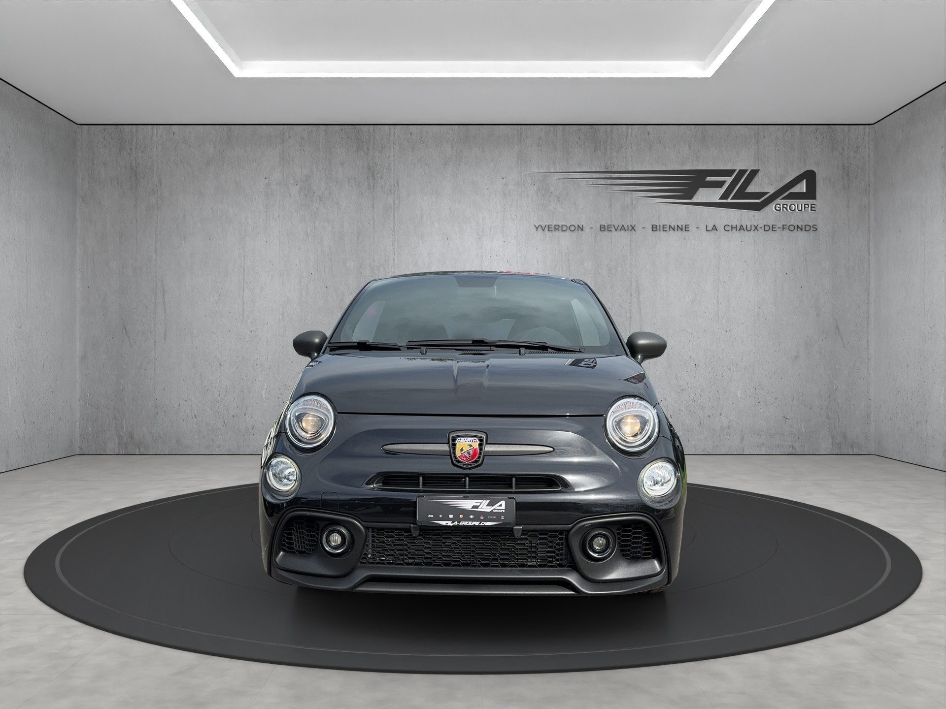 FIAT 695 Abarth 1.4 T-Jet 180 75 Anniversari-showroom-element-1